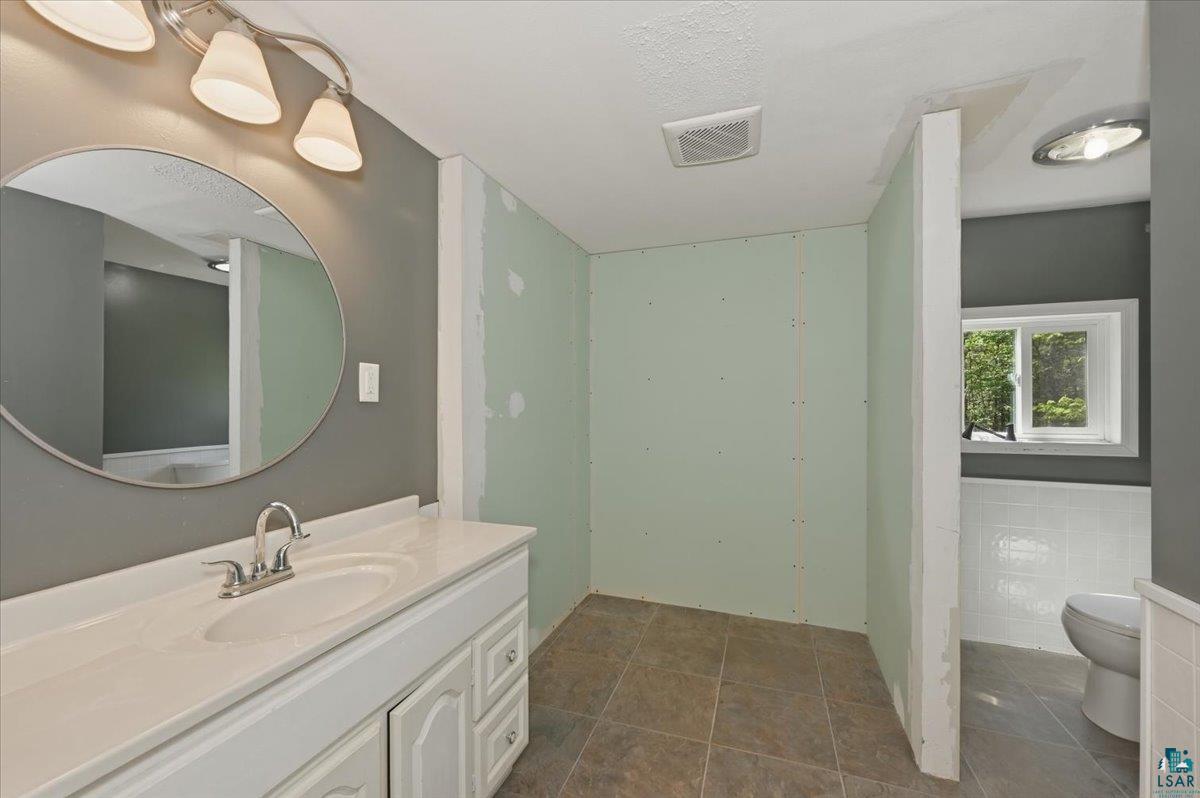 6086 E Clara Barton Rd, South Range, WI 54874 Listing Photo  14