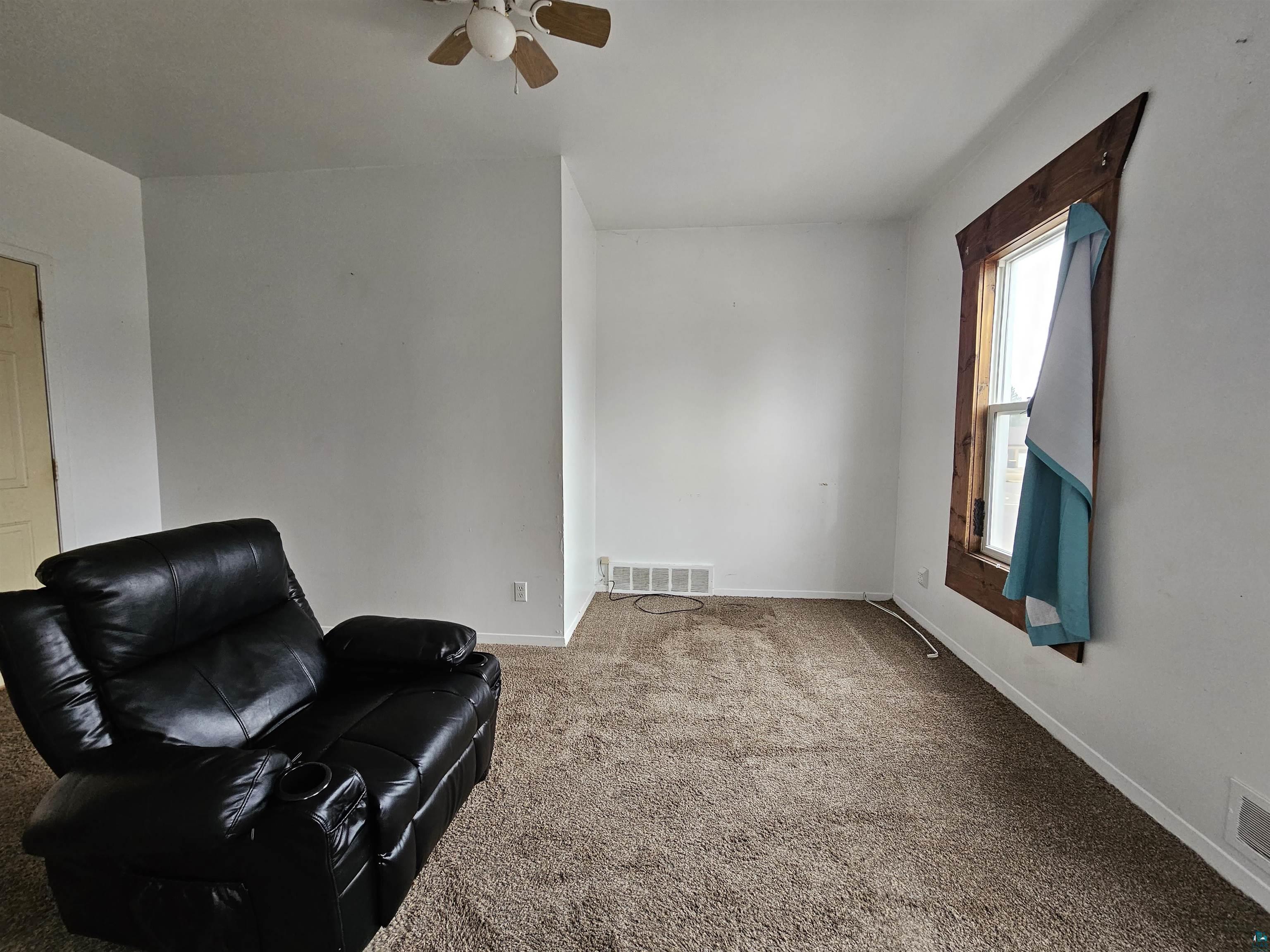 1313 Main St W, Ashland, WI 54806 Listing Photo  2