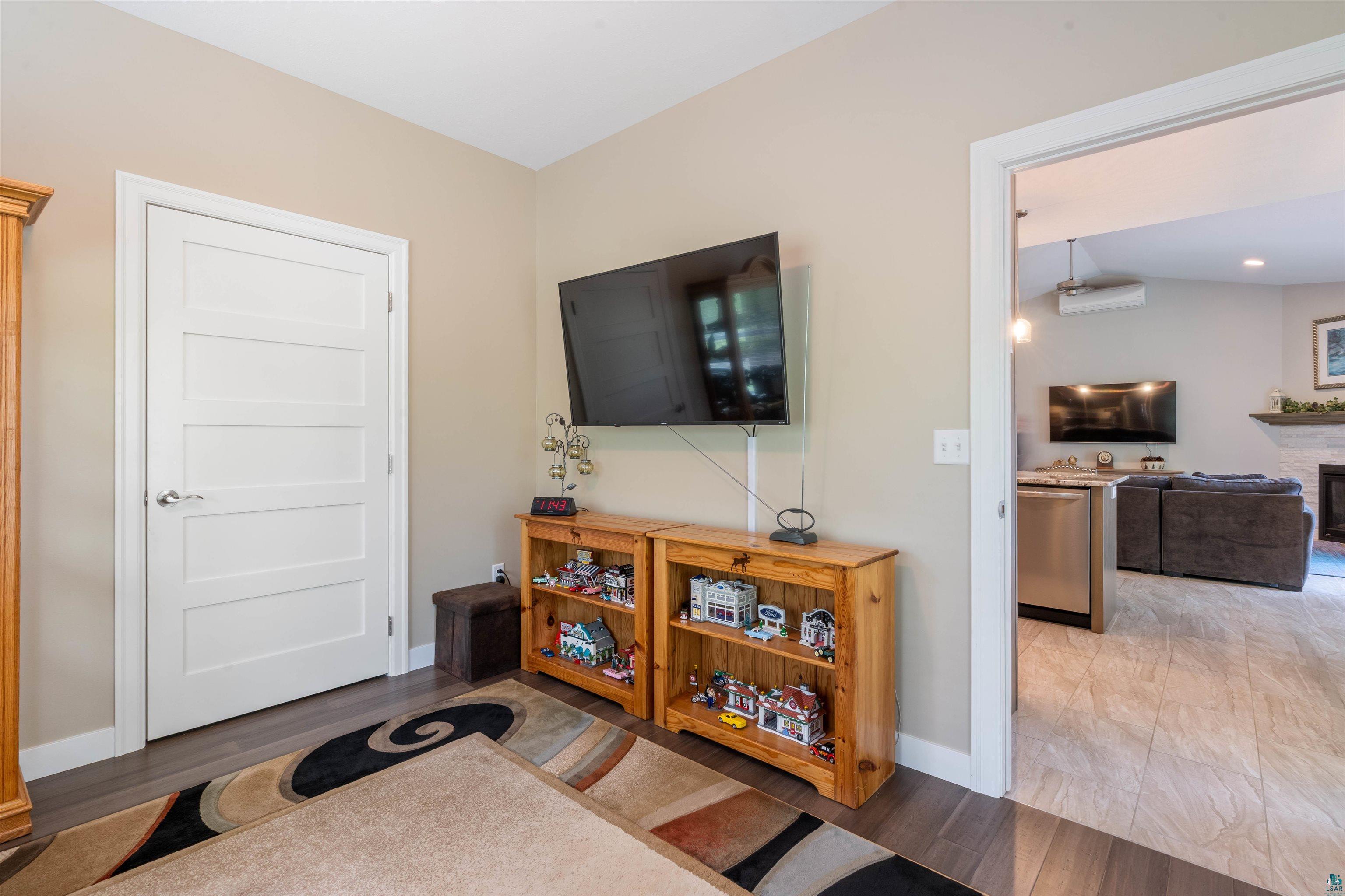 1105 W Taylor Ave, Cloquet, MN 55720 Listing Photo  16