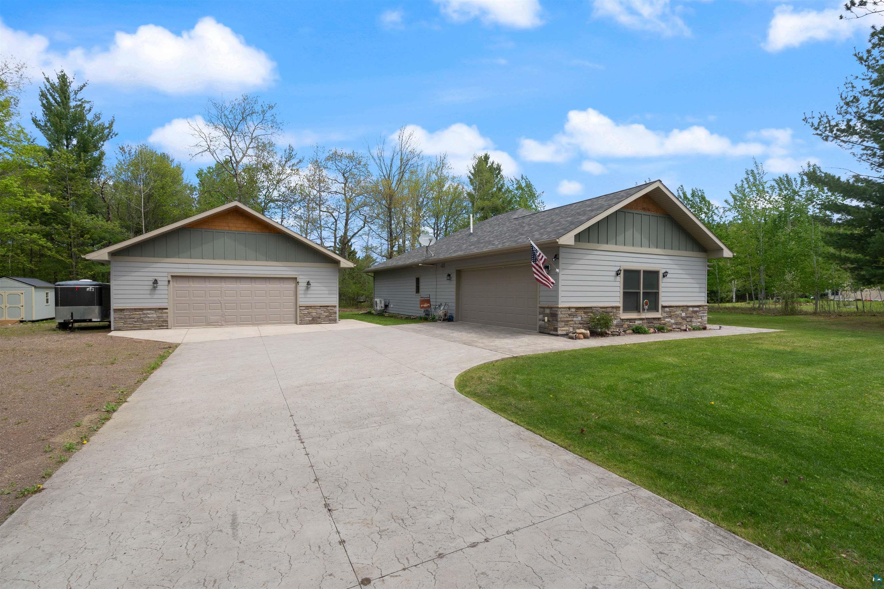 1105 W Taylor Ave, Cloquet, MN 55720 Listing Photo  4