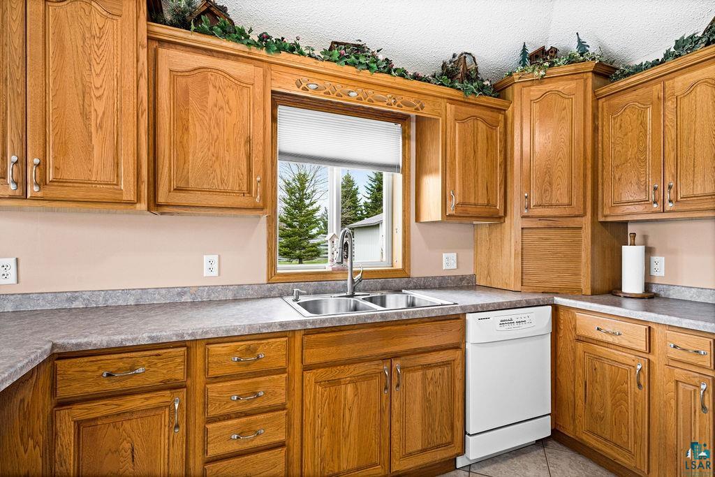 5410 Martin Rd, Duluth, MN 55811 Listing Photo  8