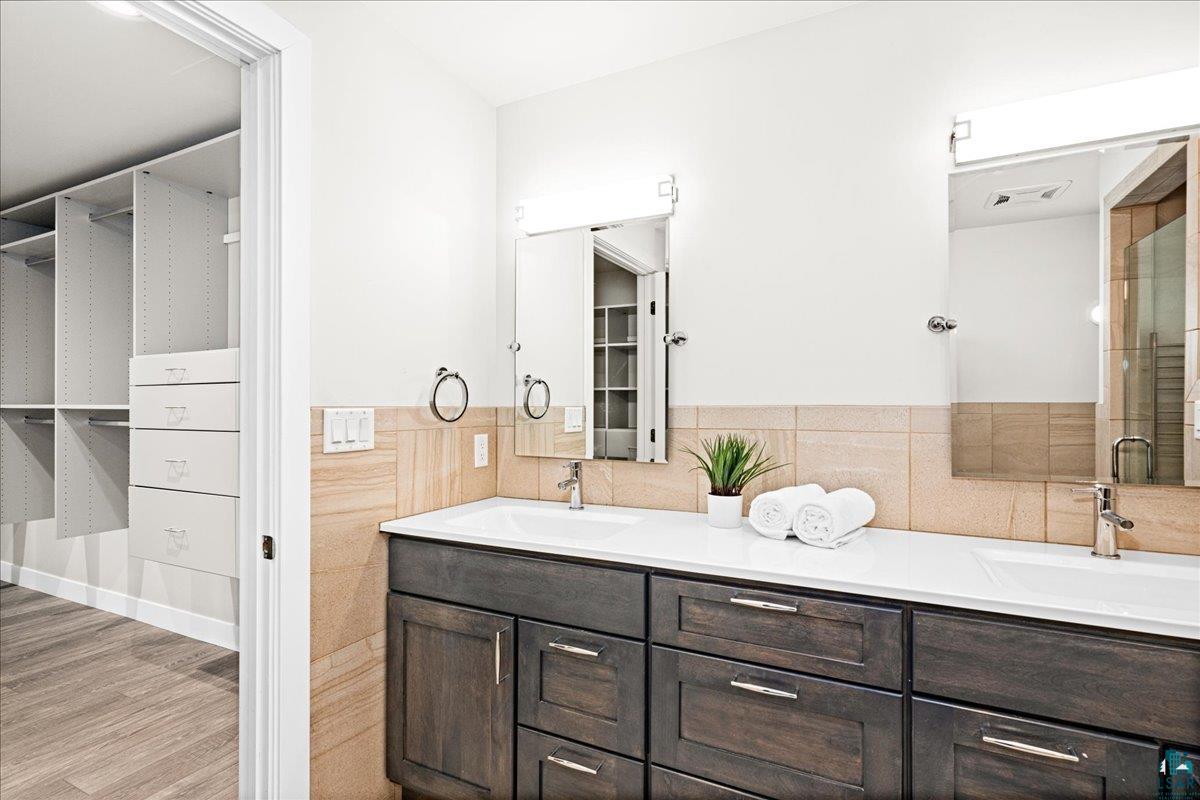 325 Lake Ave S, #611, Duluth, MN 55802 Listing Photo  19