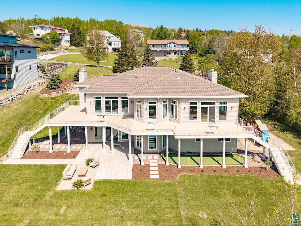 2906 W 15th St, Duluth, MN 55806 Listing Photo  2