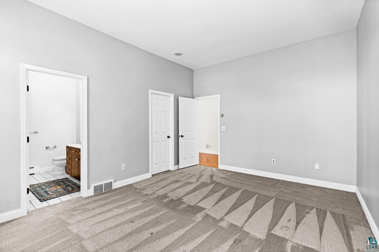 2906 W 15th St, Duluth, MN 55806 Listing Photo  45