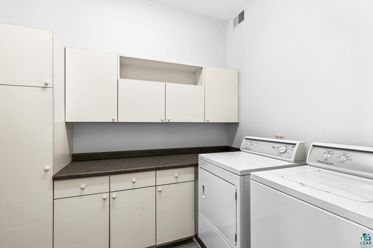 2906 W 15th St, Duluth, MN 55806 Listing Photo  48