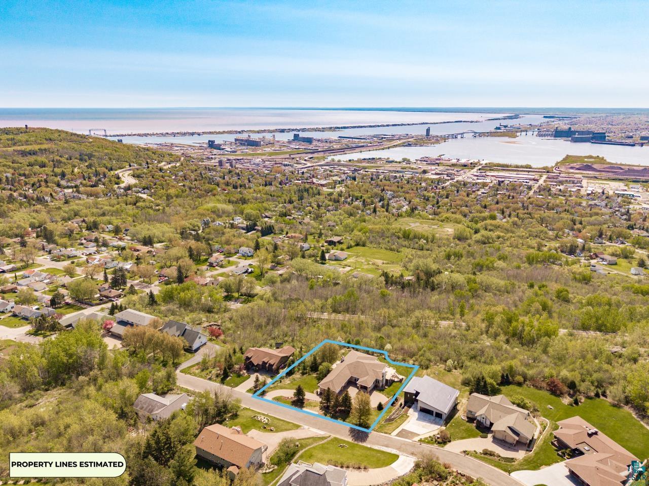 2906 W 15th St, Duluth, MN 55806 Listing Photo  7