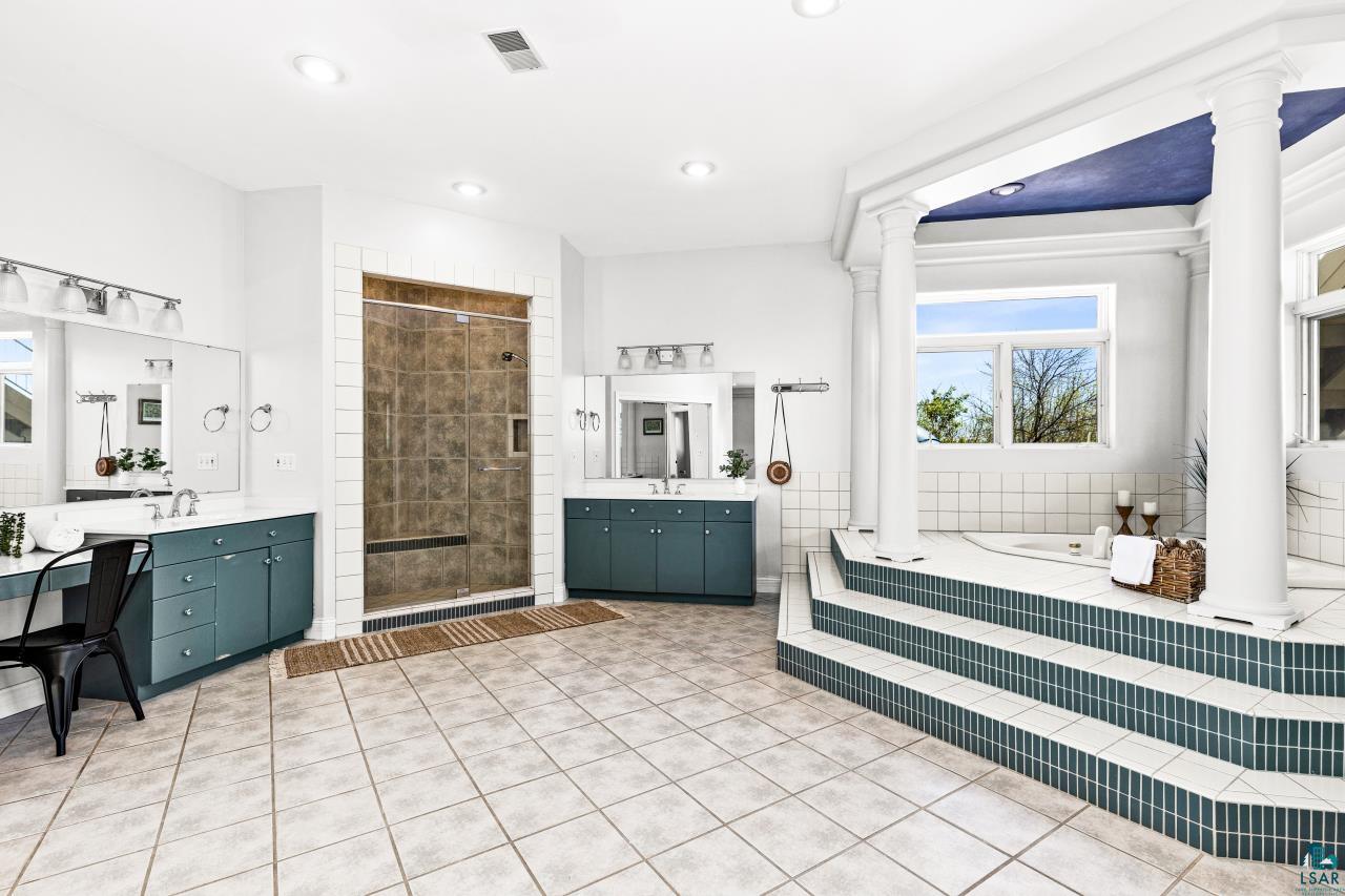 2906 W 15th St, Duluth, MN 55806 Listing Photo  72