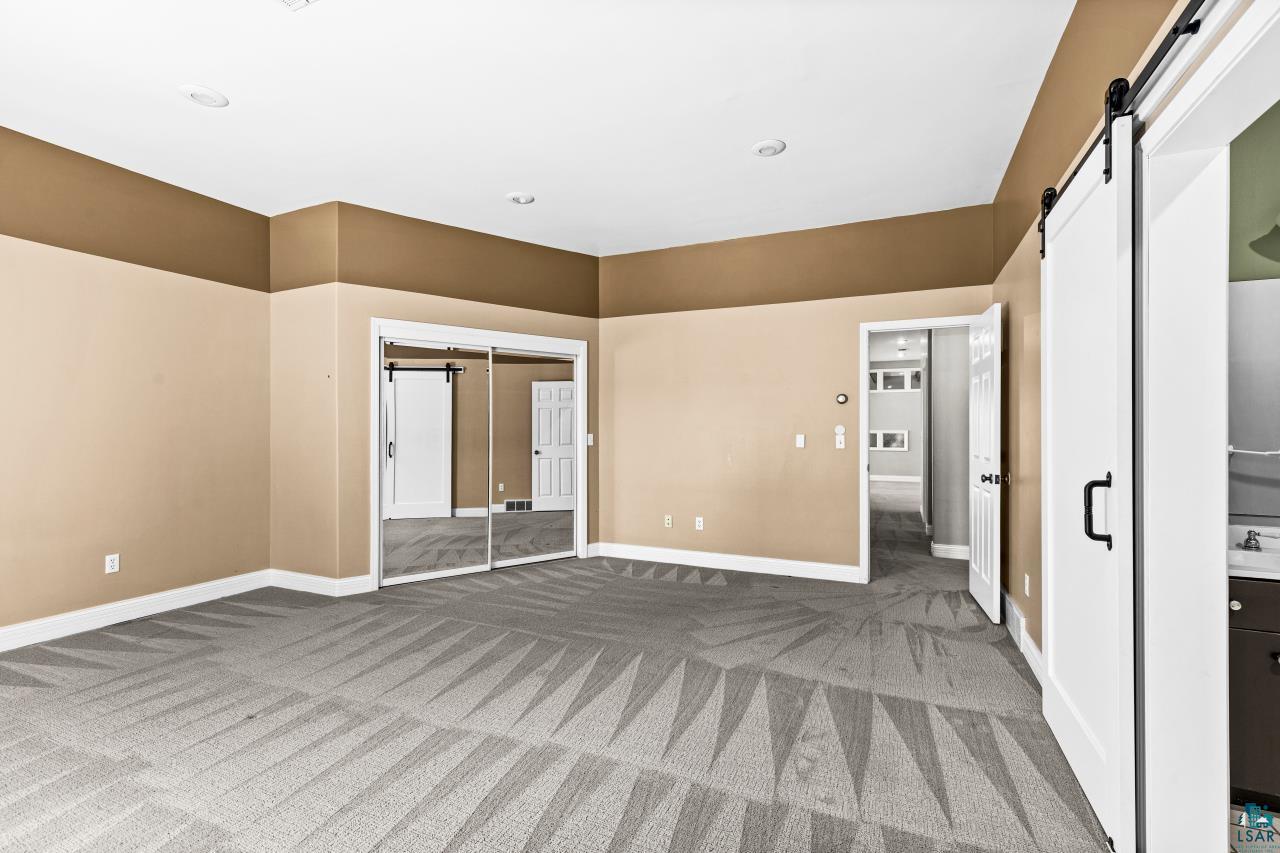 2906 W 15th St, Duluth, MN 55806 Listing Photo  75