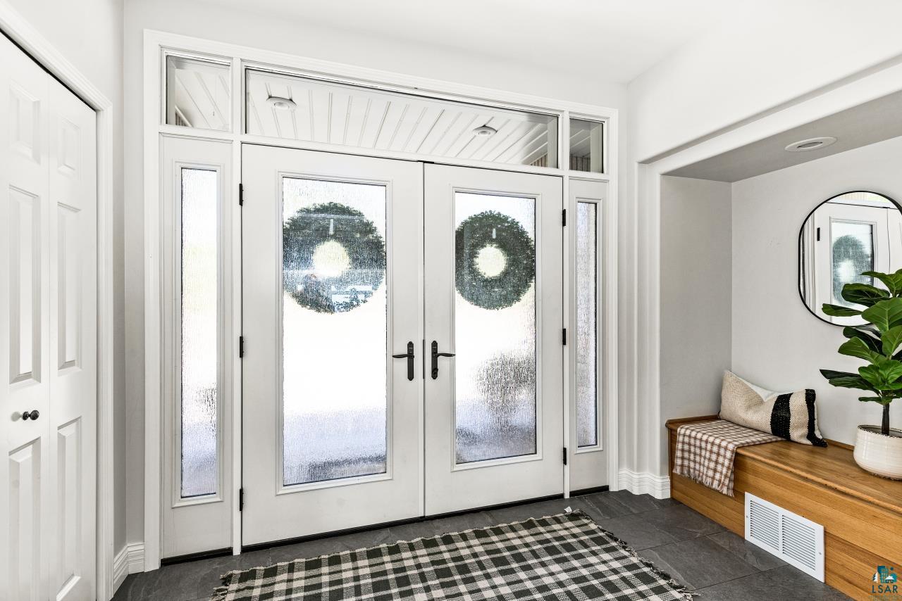 2906 W 15th St, Duluth, MN 55806 Listing Photo  9