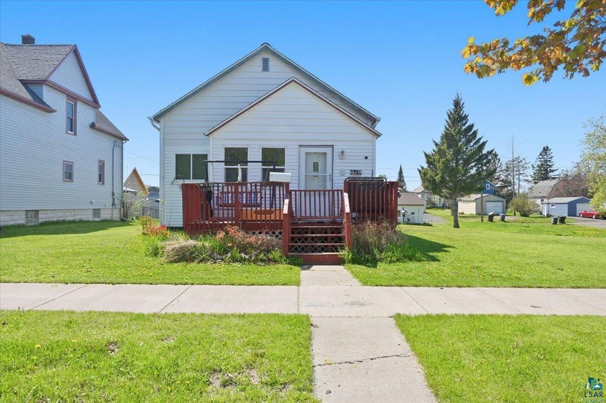 619 Fisher Ave, Superior, WI 54880 Listing Photo  1