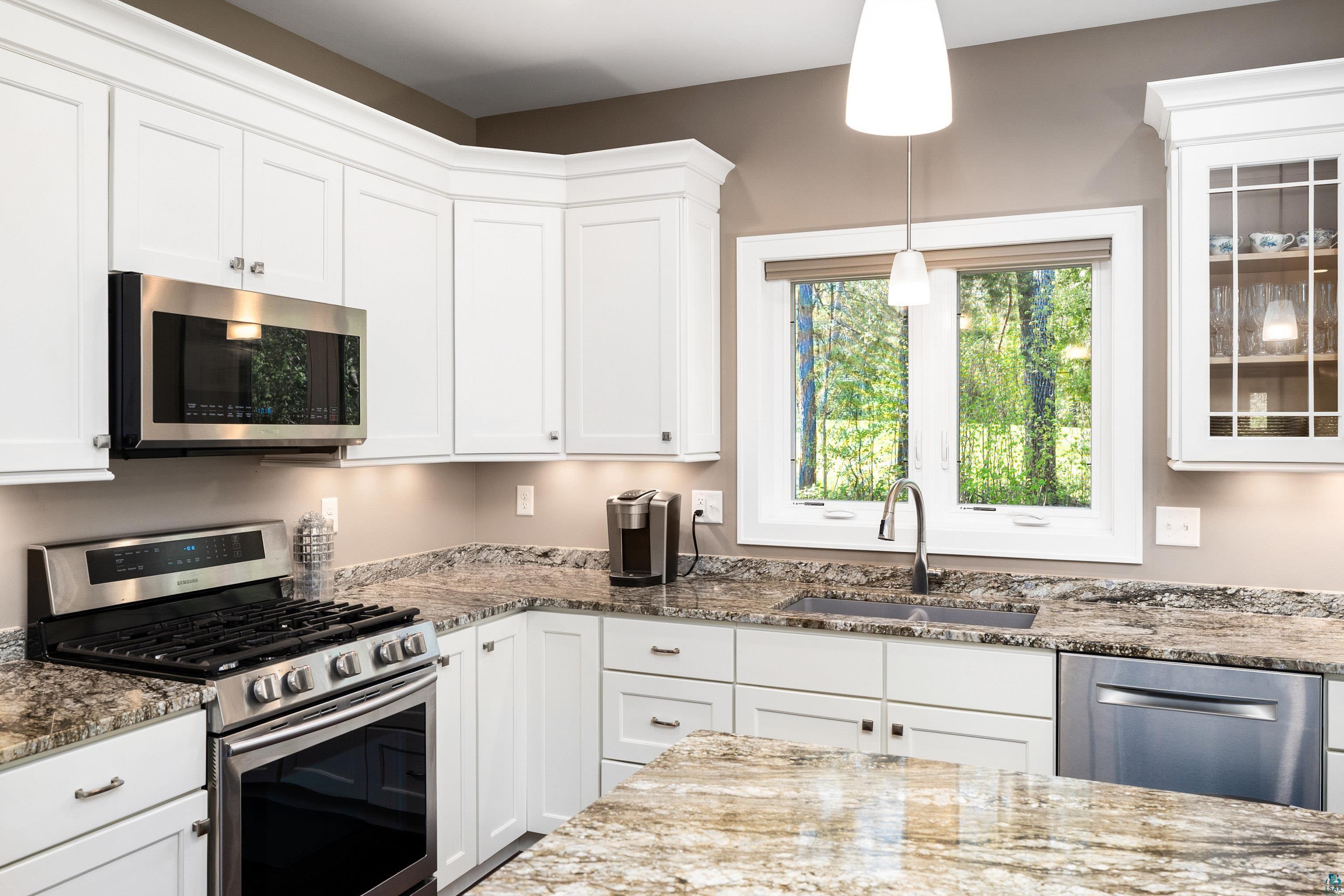 4217 Lavaque Rd, Hermantown, MN 55811 Listing Photo  9