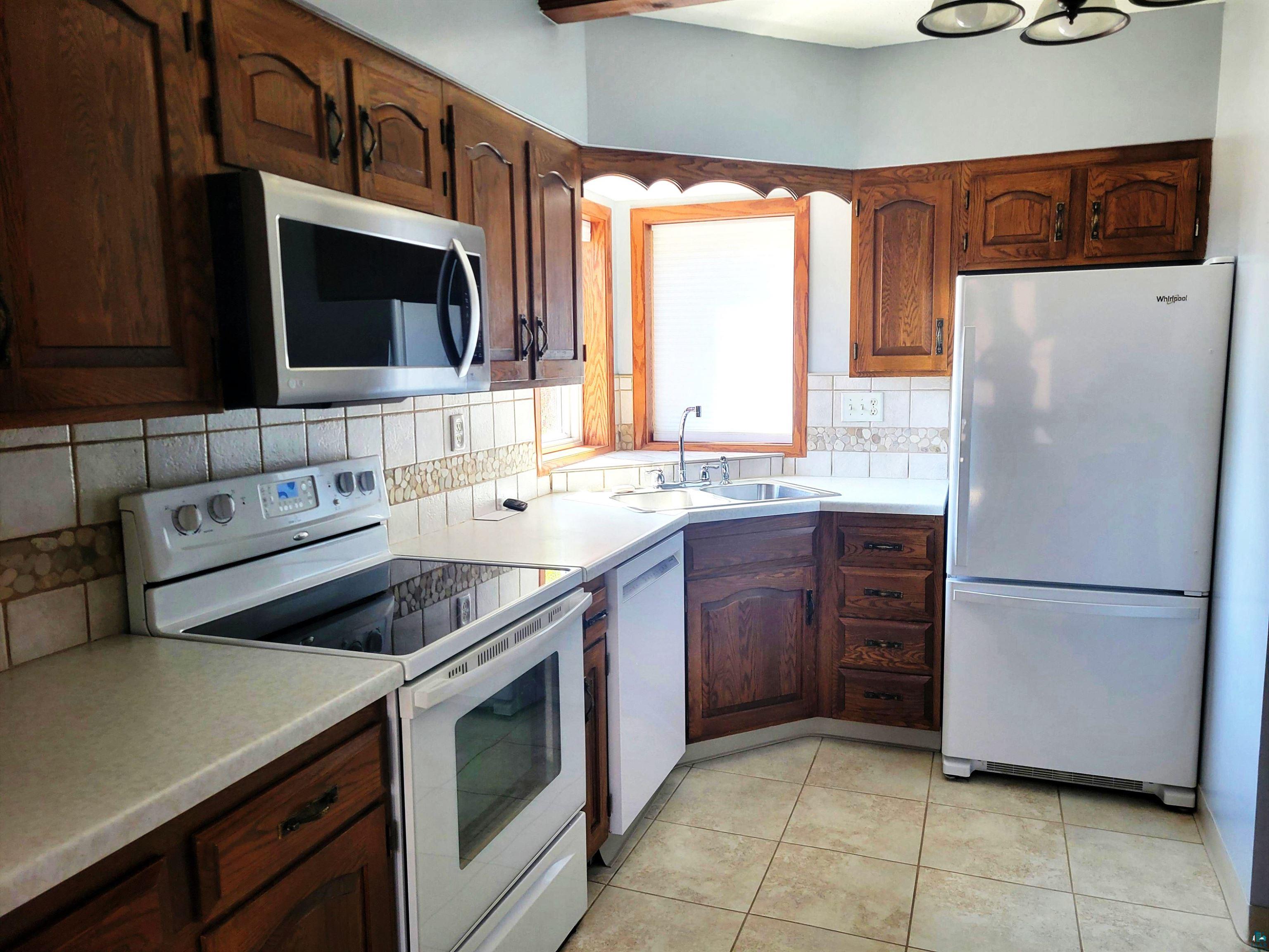 815 N 13th Ave E, Duluth, MN 55805 Listing Photo  11