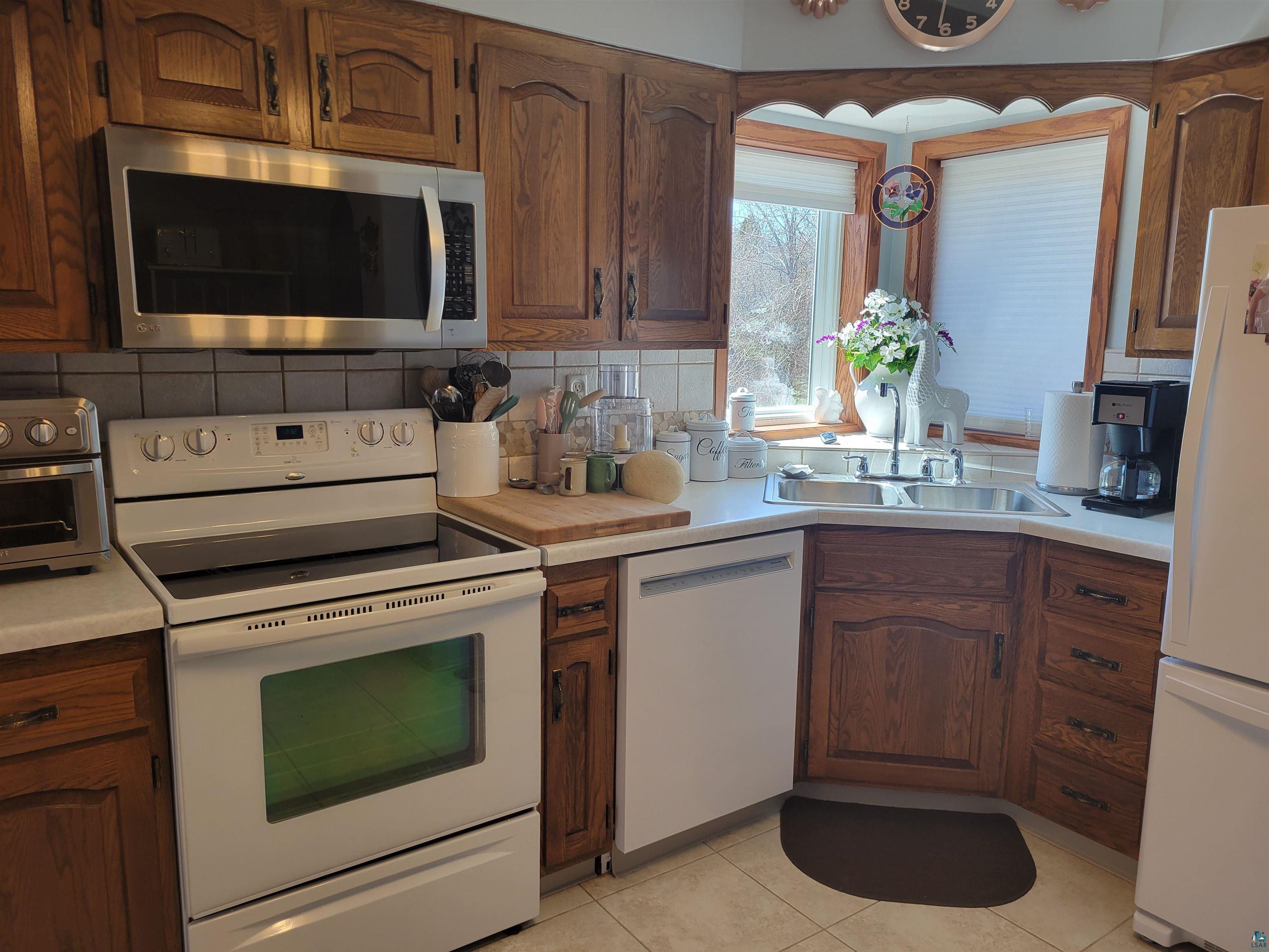 815 N 13th Ave E, Duluth, MN 55805 Listing Photo  12