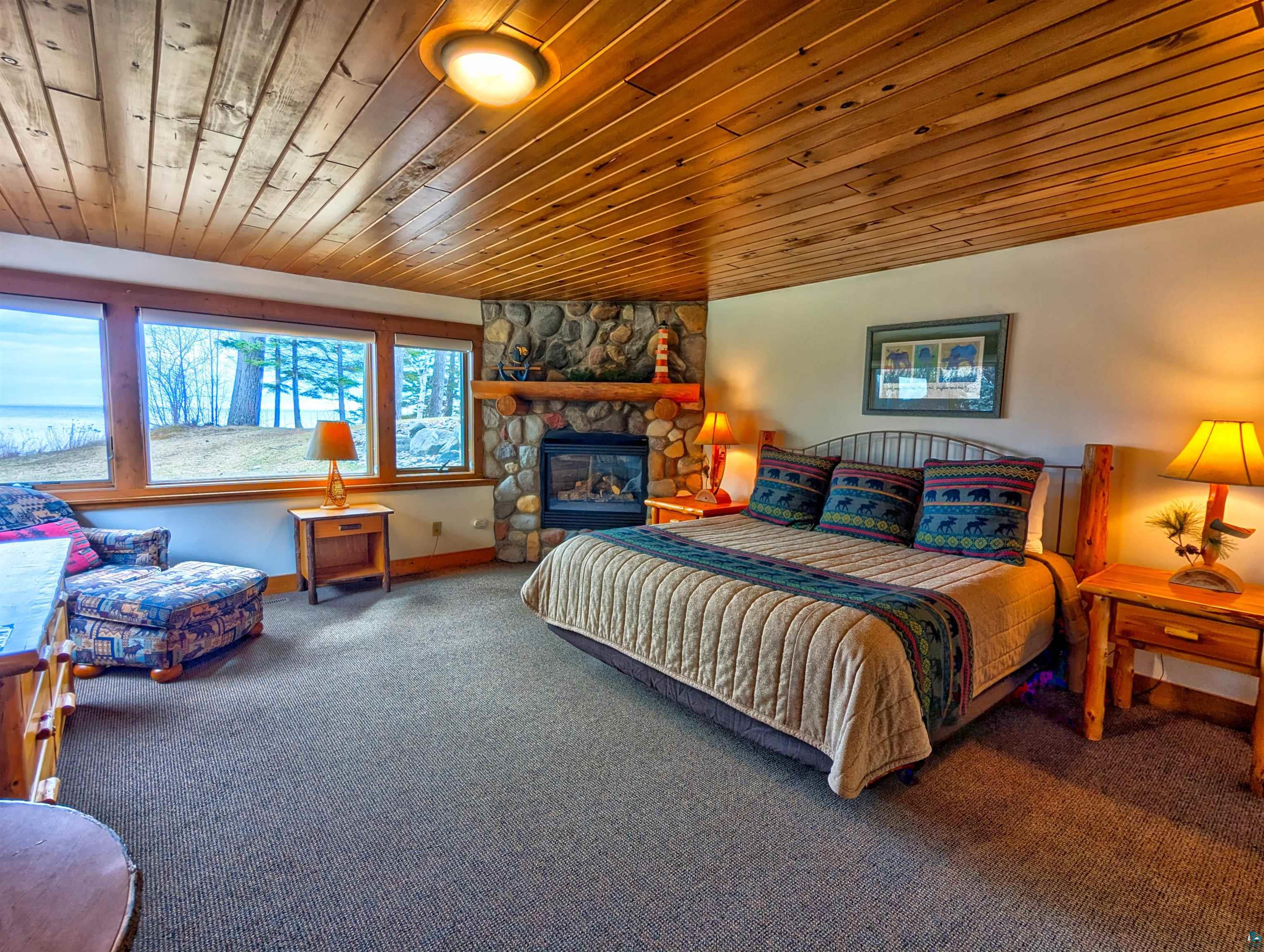 2826 Highway 61, #400, Two Harbors, MN 55616 Listing Photo  14