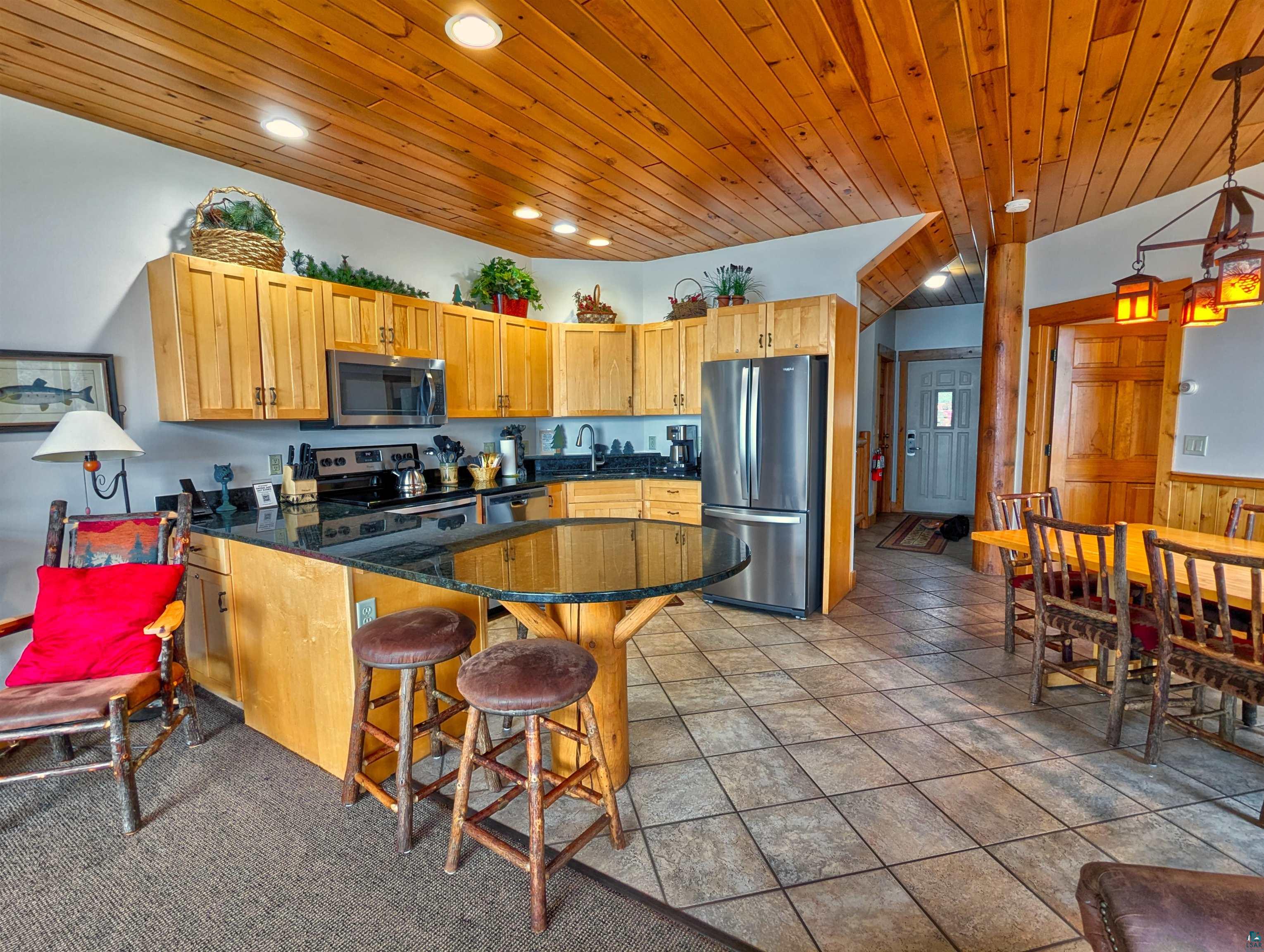 2826 Highway 61, #400, Two Harbors, MN 55616 Listing Photo  3