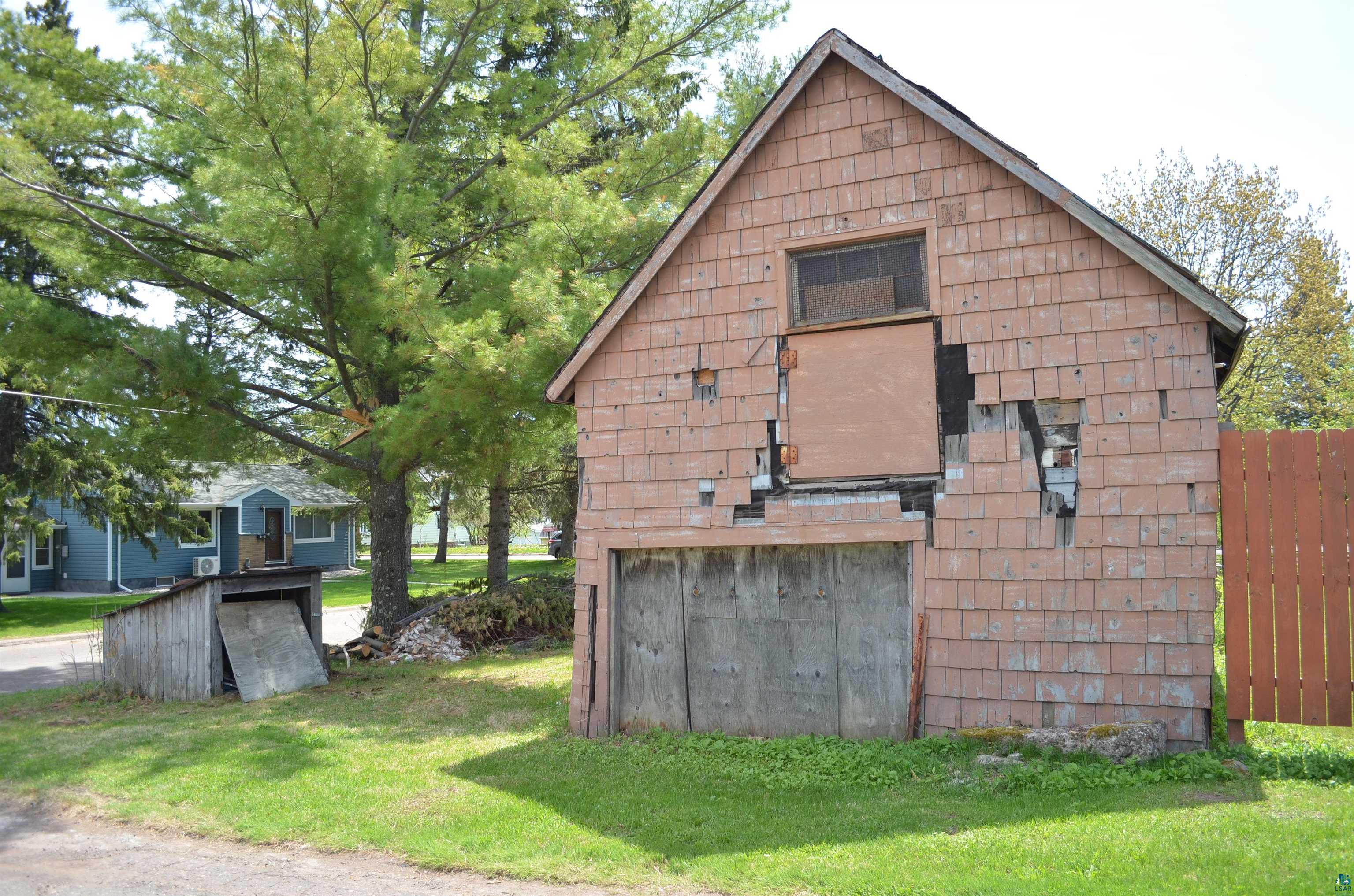 137 W Palm St, Duluth, MN 55811 Listing Photo  14
