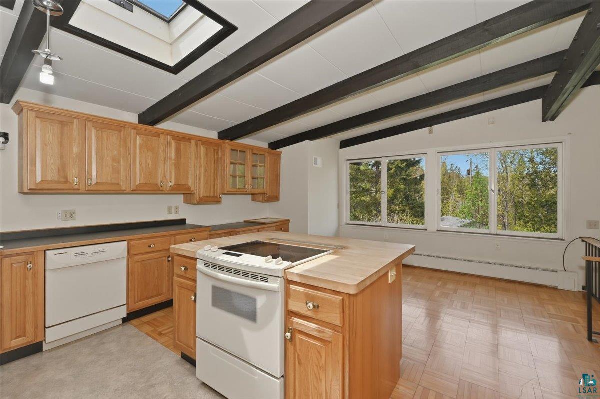 2141 Leonard St, Duluth, MN 55811 Listing Photo  13