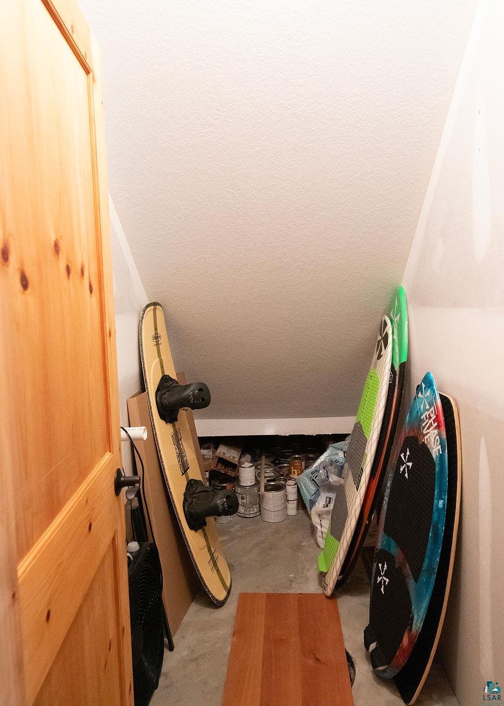  Listing Photo  29