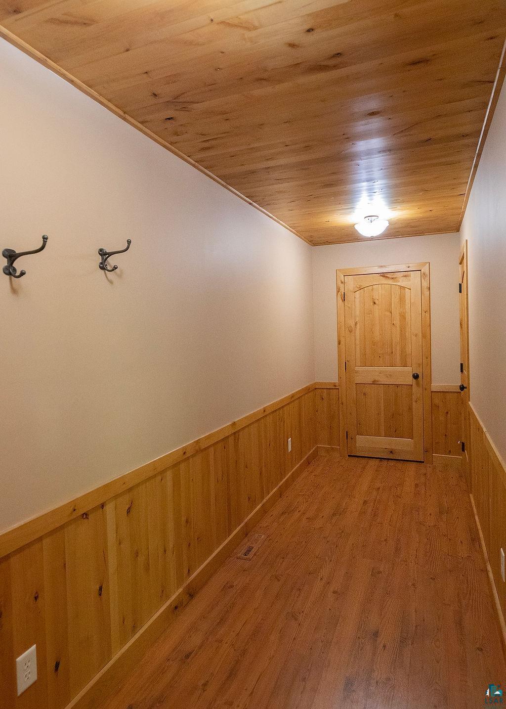  Listing Photo  47