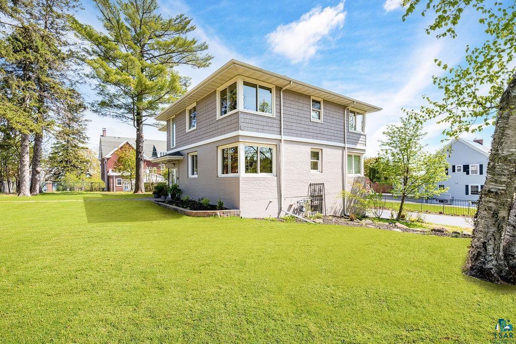 225 26th Ave E, Duluth, MN 55812 Listing Photo  5