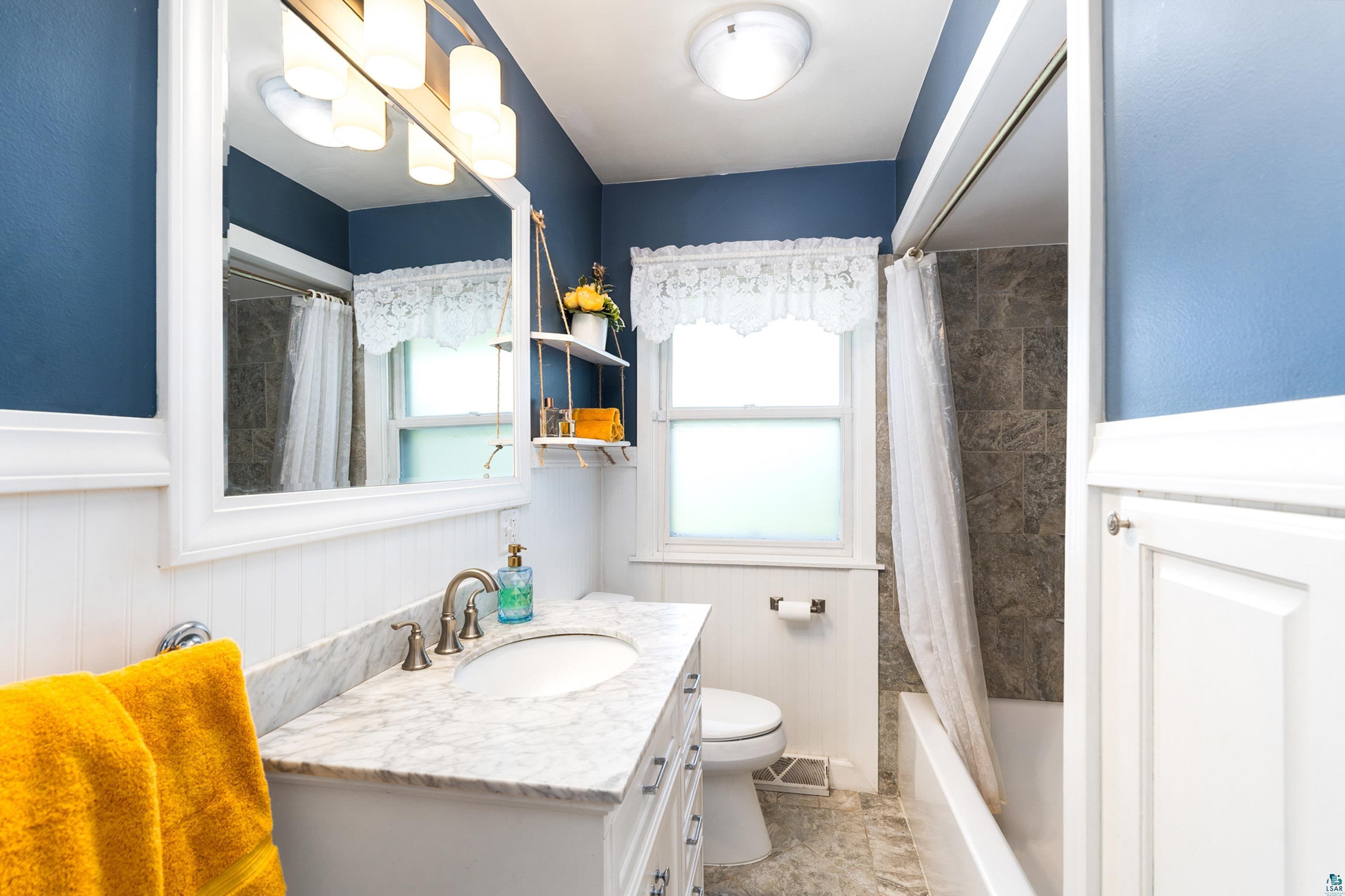 2602 Harvey St, Duluth, MN 55811 Listing Photo  19
