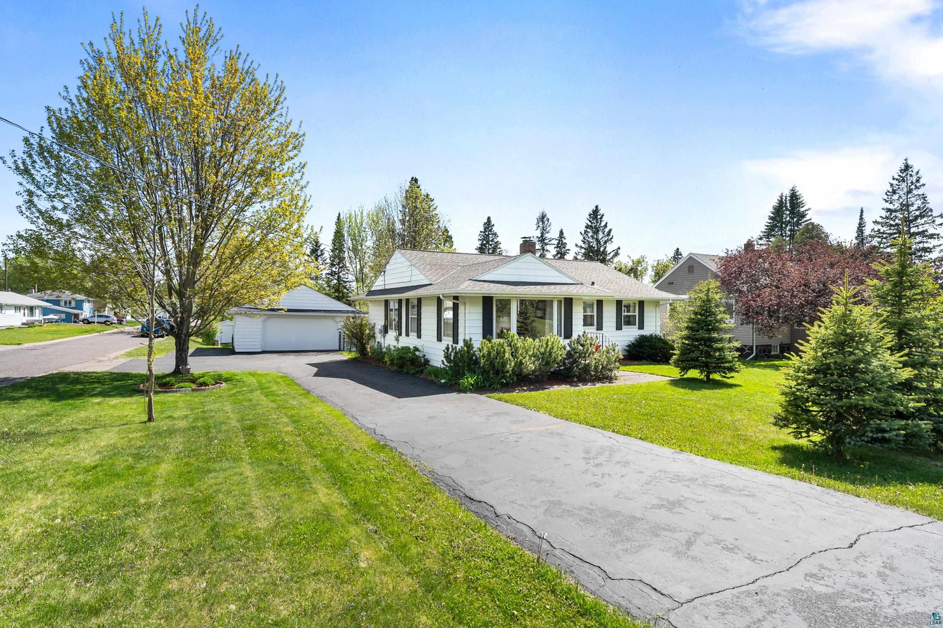 2602 Harvey St, Duluth, MN 55811 Listing Photo  32