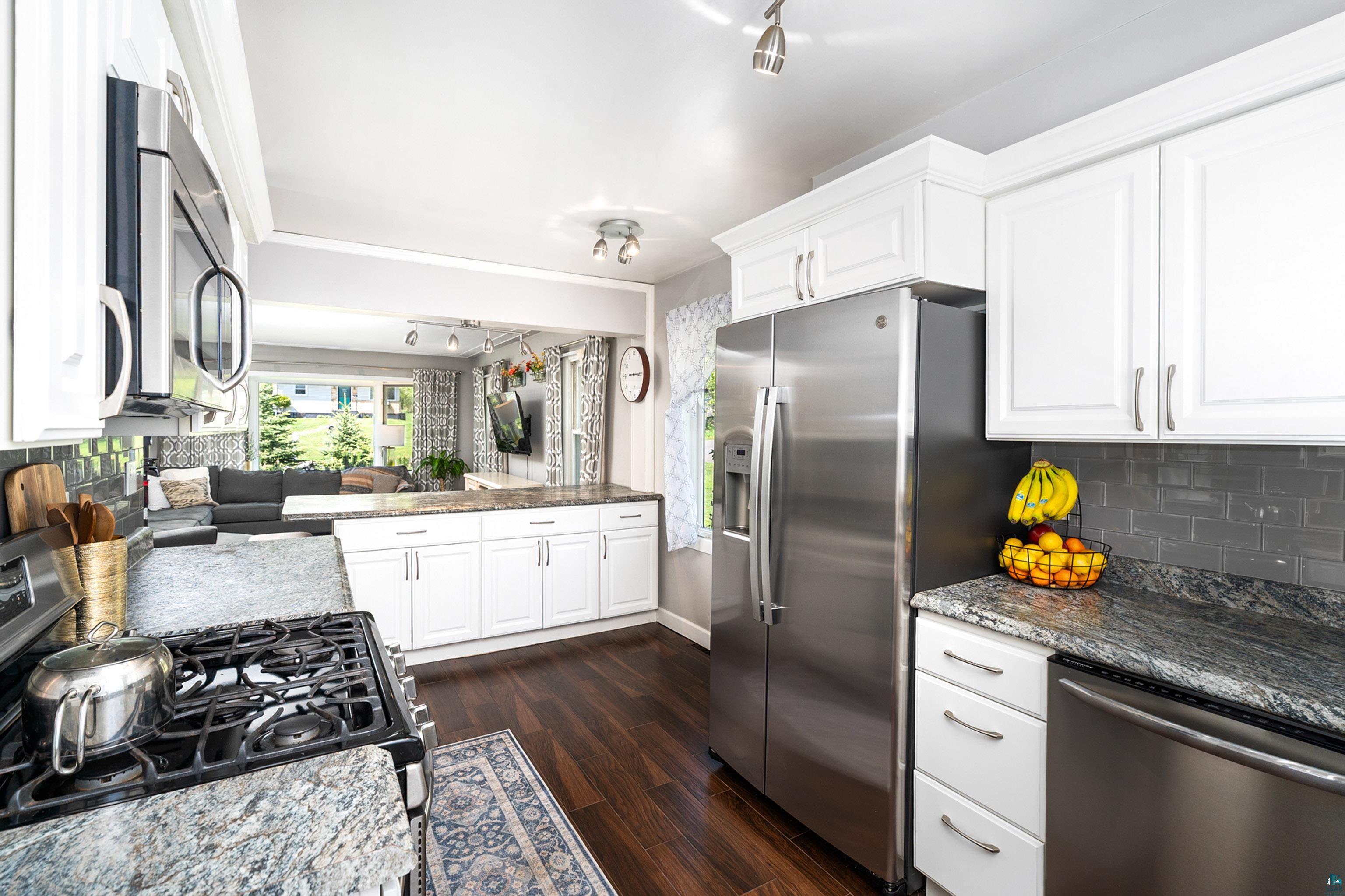 2602 Harvey St, Duluth, MN 55811 Listing Photo  9