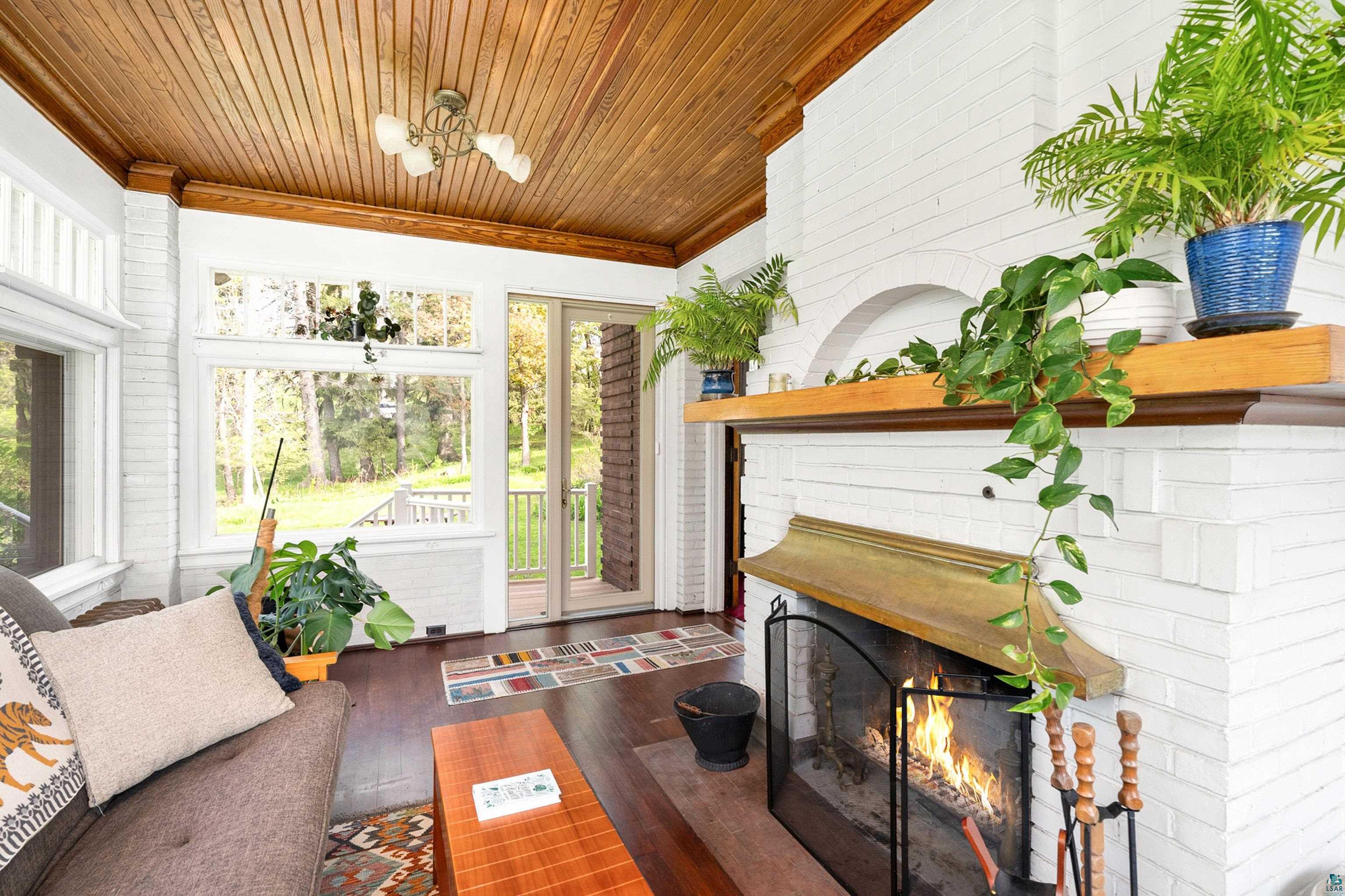 2221 E 4th St, Duluth, MN 55812 Listing Photo  44