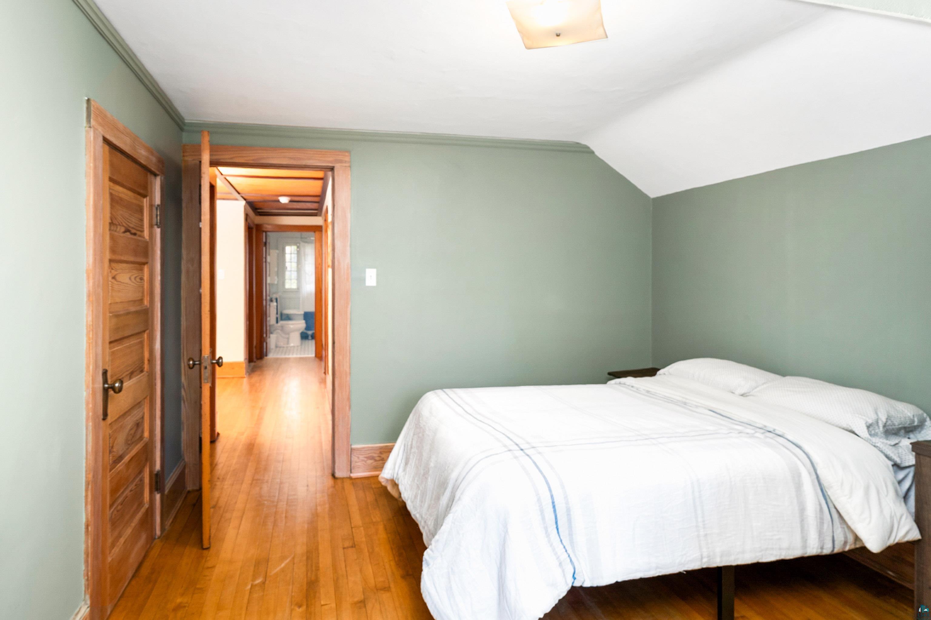 2221 E 4th St, Duluth, MN 55812 Listing Photo  69