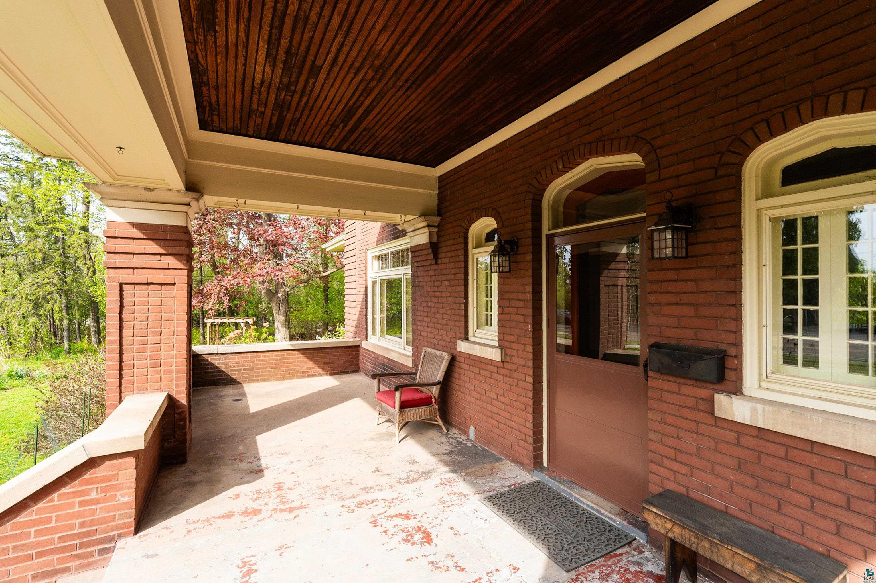 2221 E 4th St, Duluth, MN 55812 Listing Photo  82