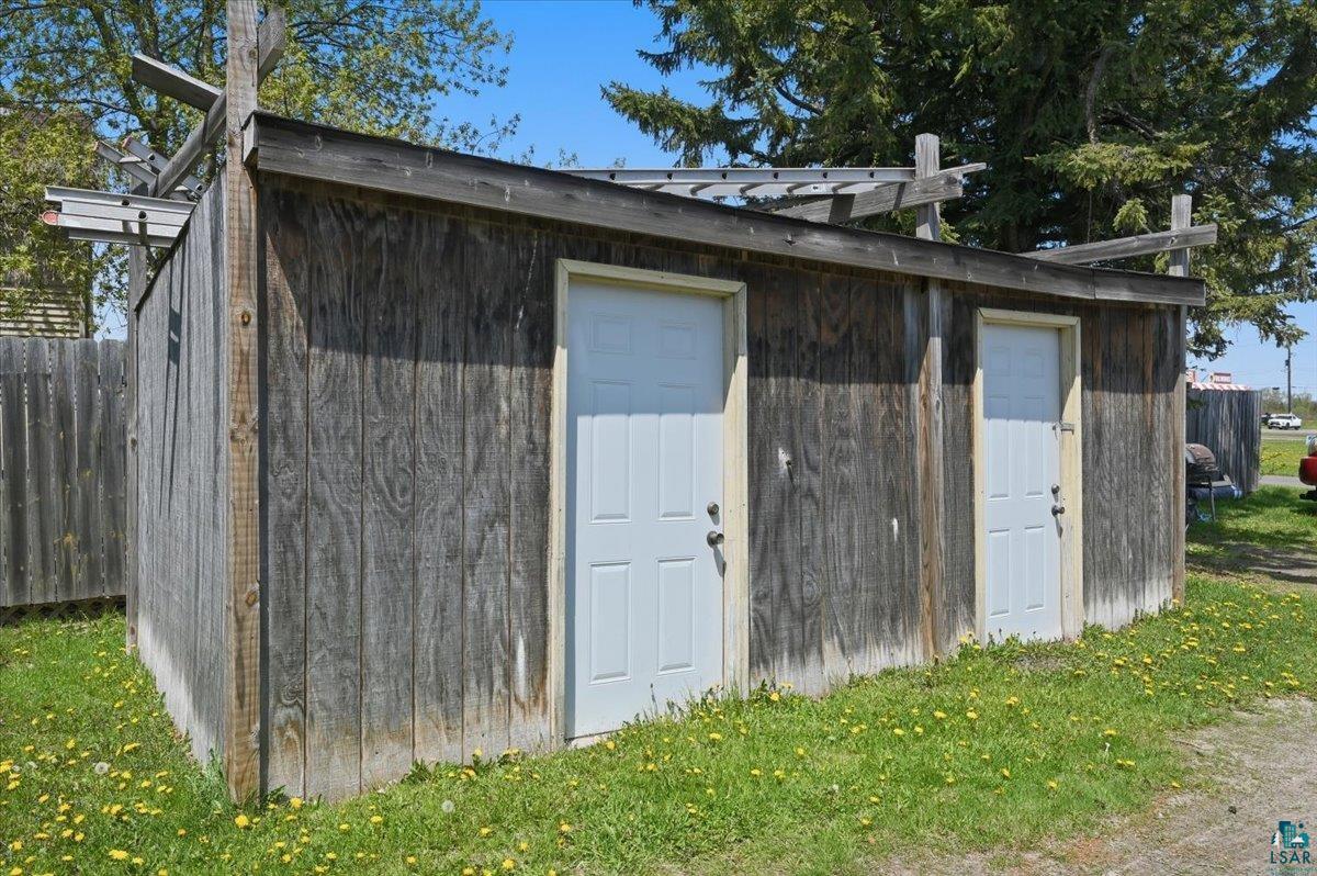 2811 E 3rd St, Superior, WI 54880 Listing Photo  12