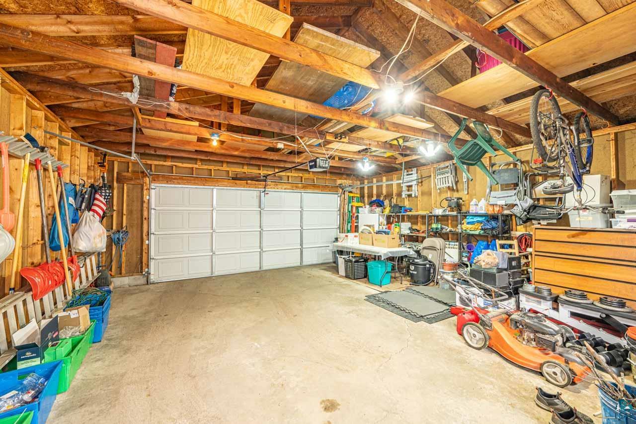 3219 4th Ave W, Hibbing, MN 55746 Listing Photo  34