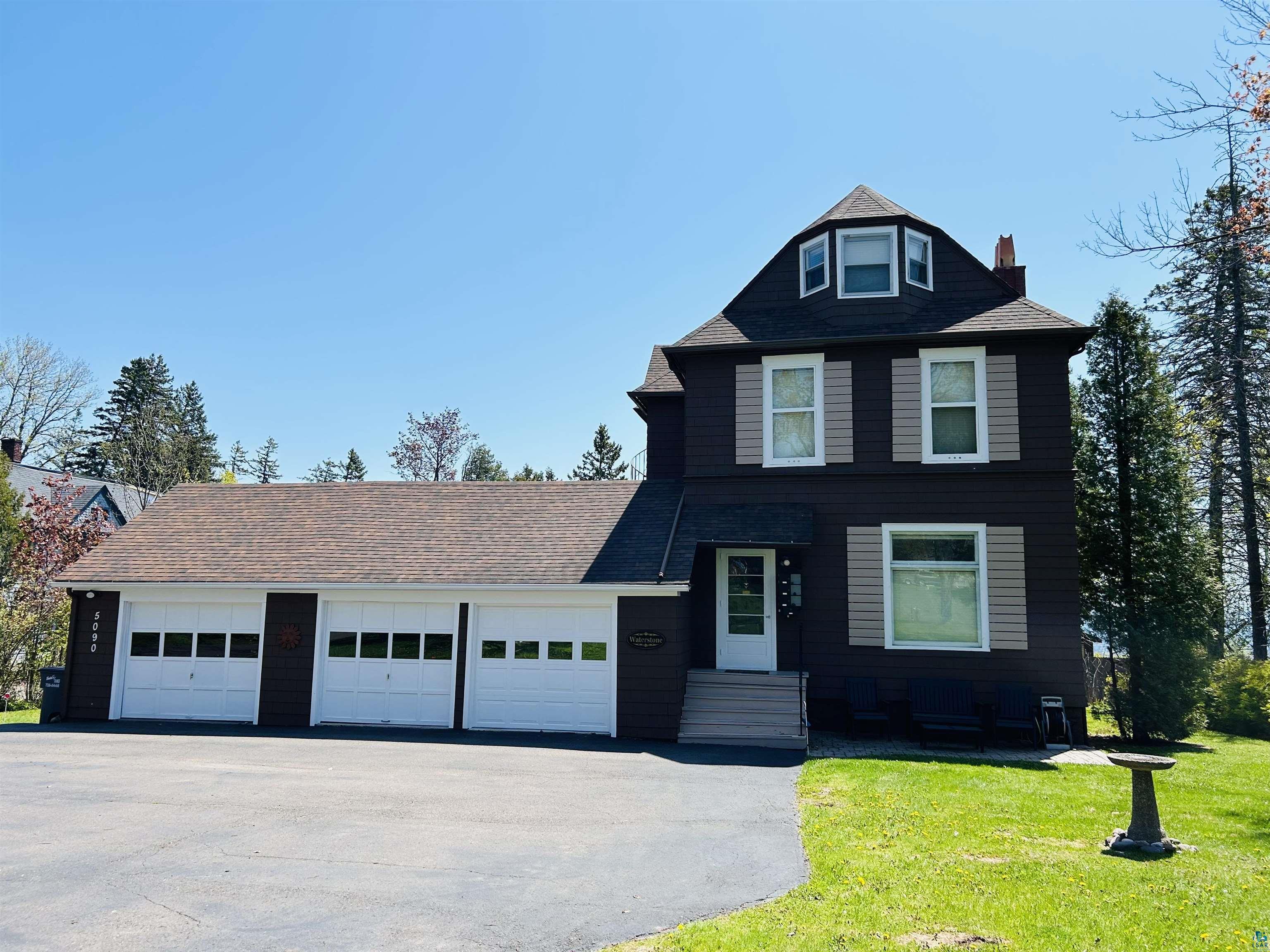 5090 London Rd, #1, Duluth, MN 55804 Listing Photo  1