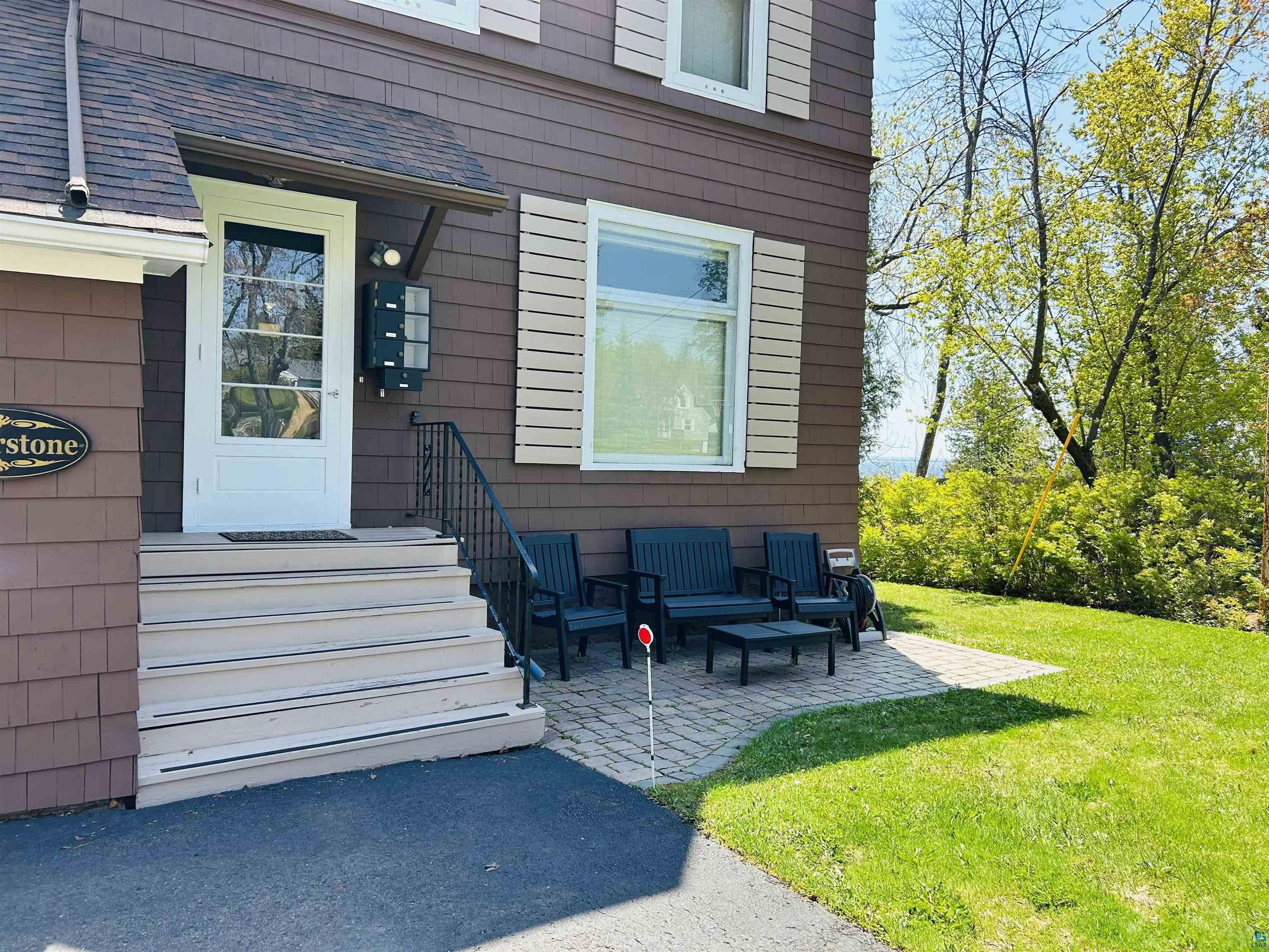 5090 London Rd, #1, Duluth, MN 55804 Listing Photo  5