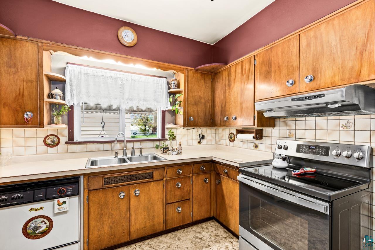 3909 W 4th Street, Duluth, MN 55807 Listing Photo  10