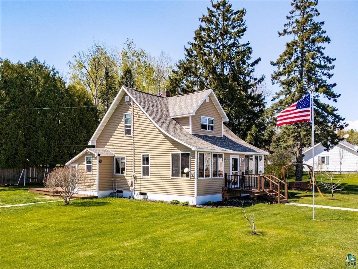 729 19th St, Two Harbors, MN 55616 Listing Photo  3