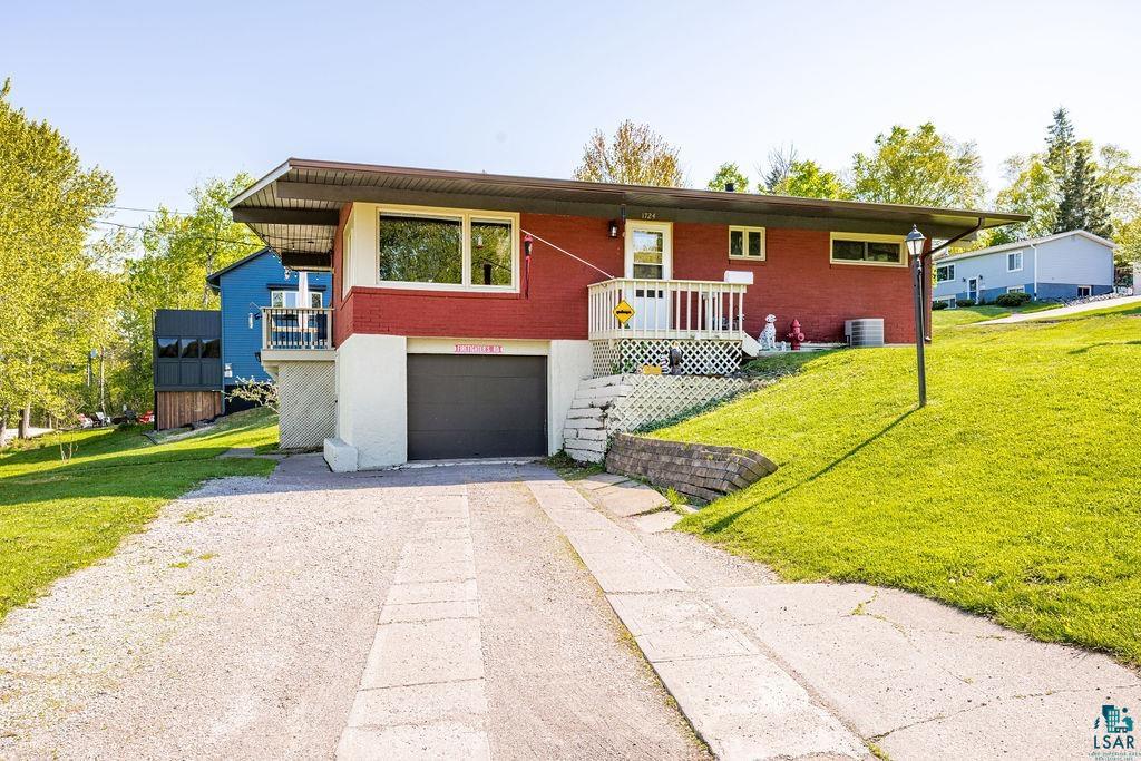 1724 Fern Ave, Duluth, MN 55811 Listing Photo  31