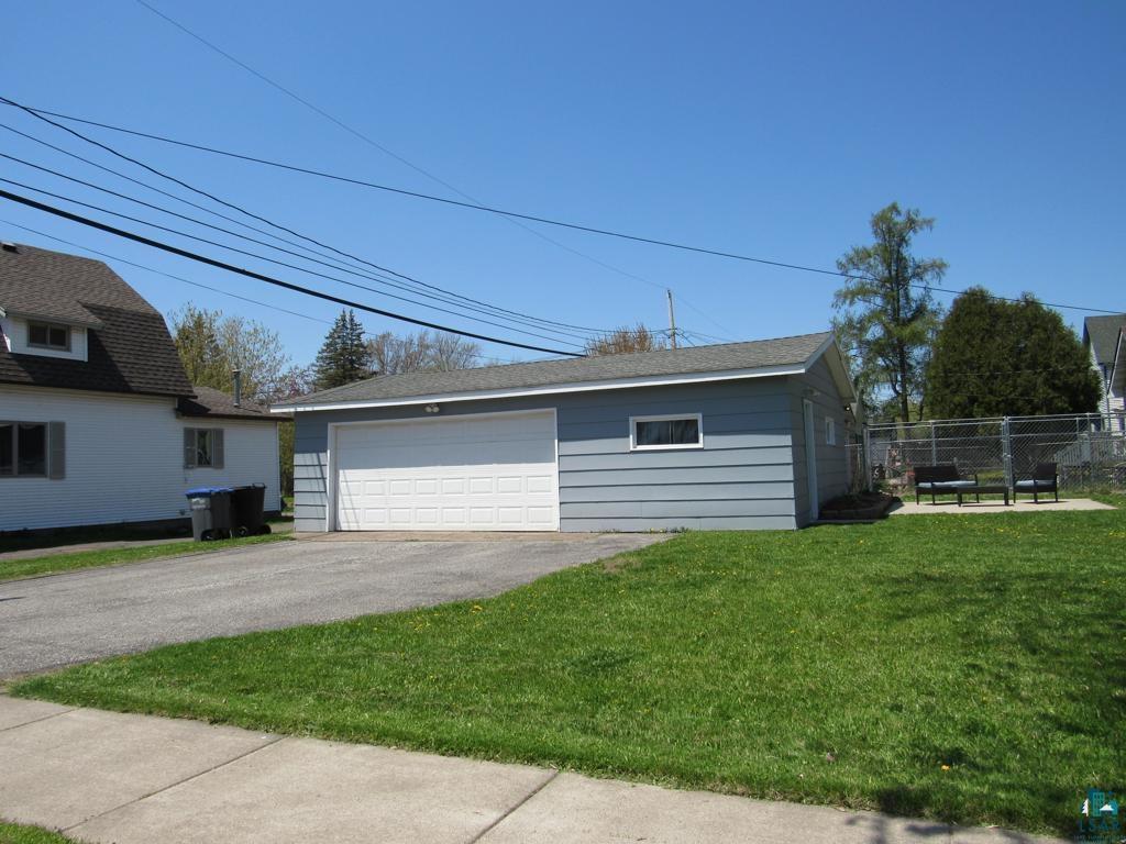 603 22nd Ave E, Superior, WI 54880 Listing Photo  3
