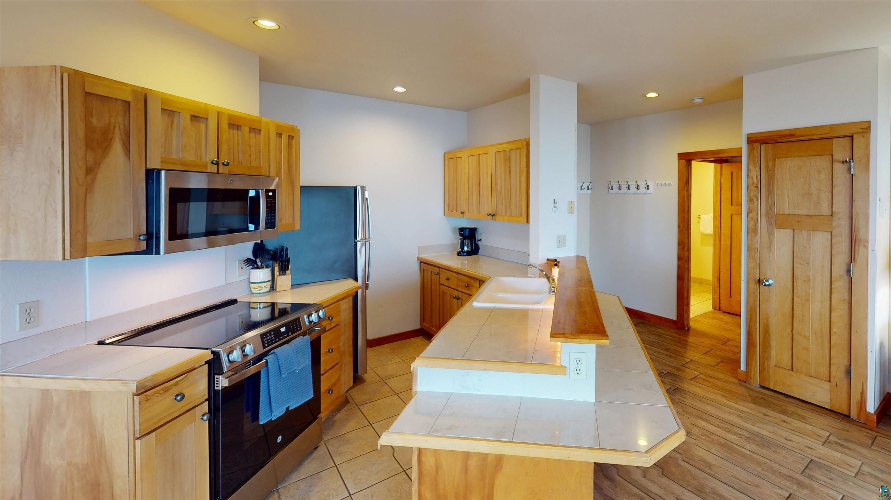 504-506 Poplar River Rd, #505, Lutsen, MN 55612 Listing Photo  9