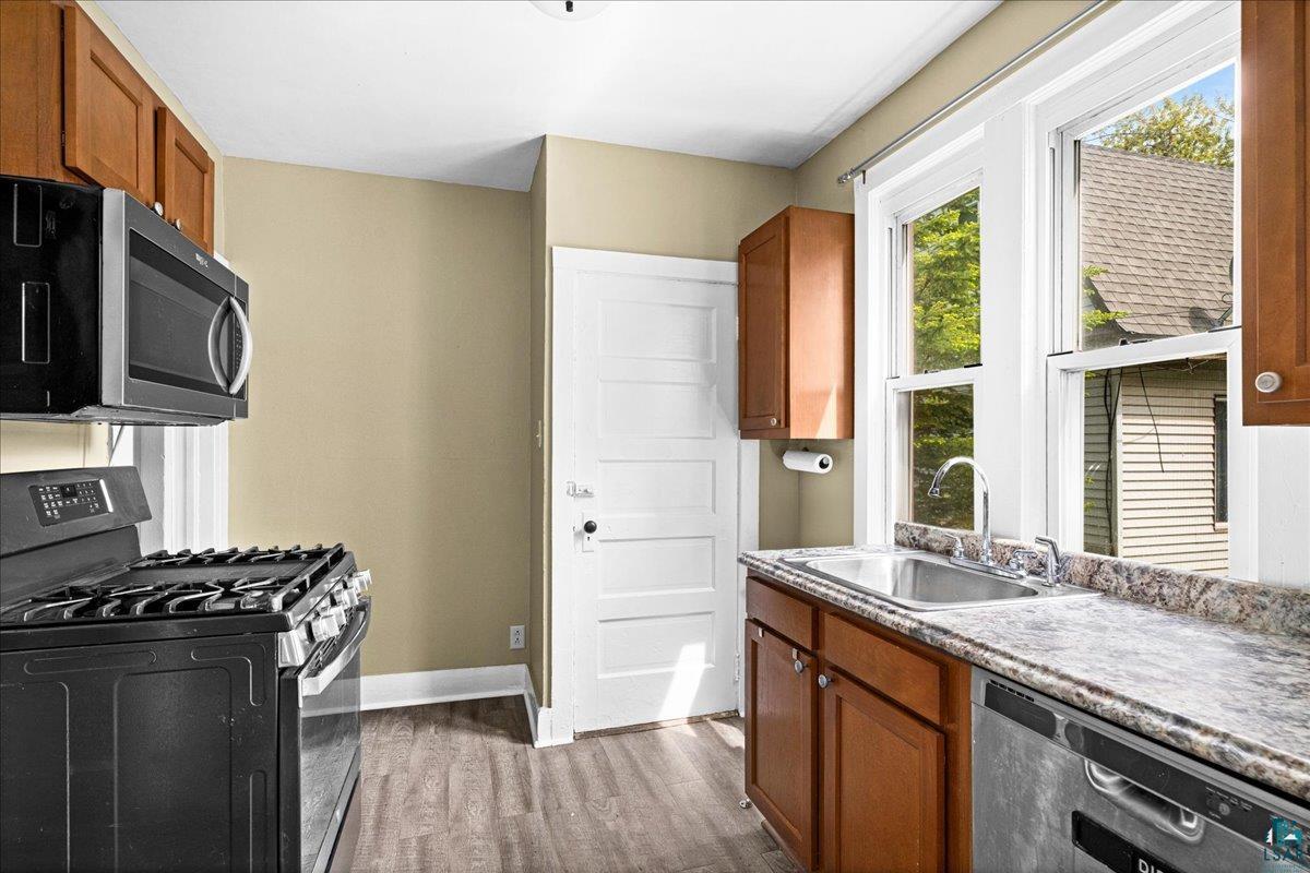 1824 Lackawanna Ave, Superior, WI 54880 Listing Photo  13