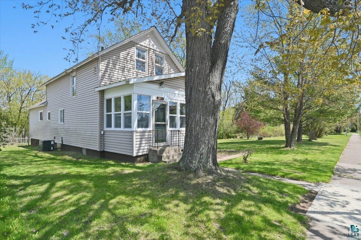 5319 E 3rd St, Superior, WI 54880 Listing Photo  2