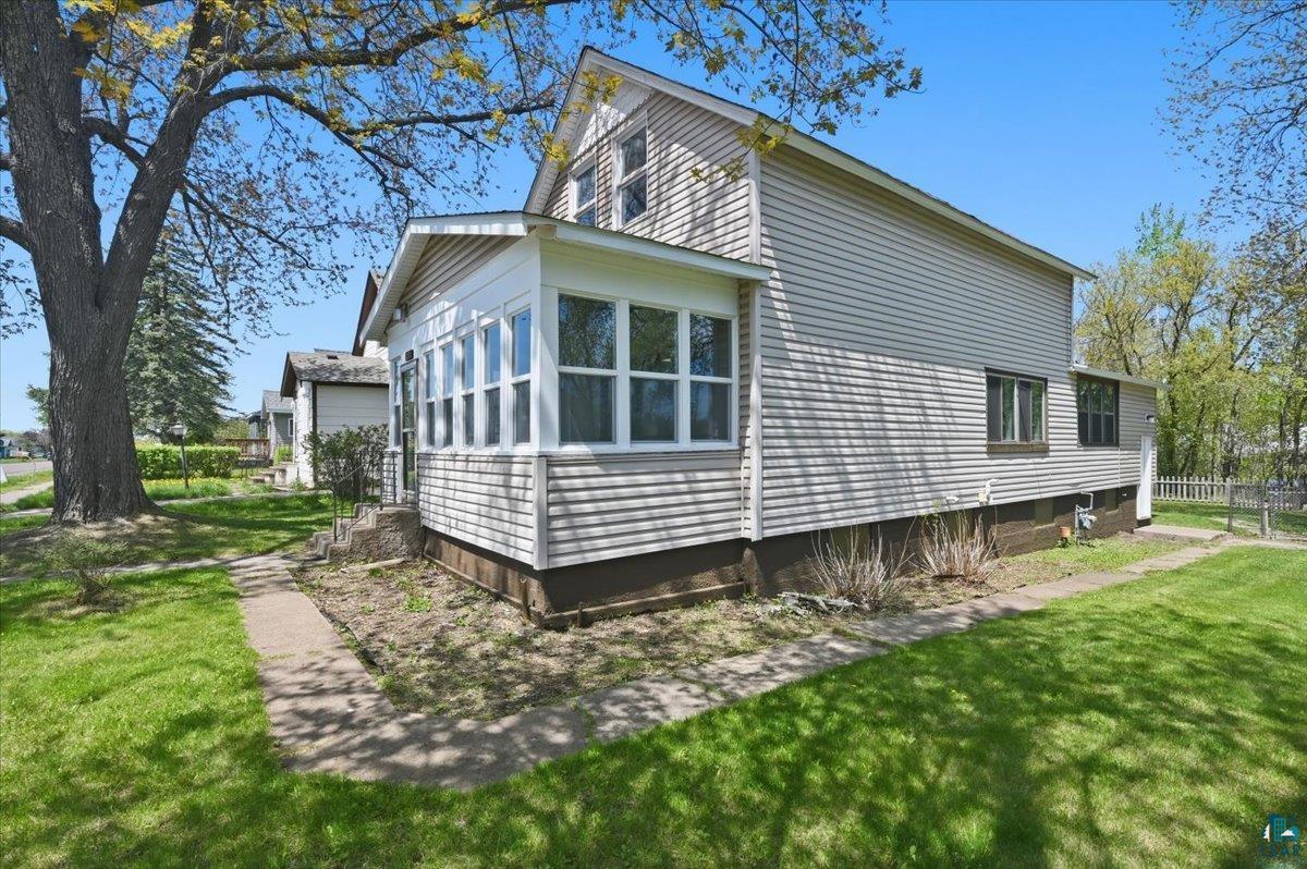 5319 E 3rd St, Superior, WI 54880 Listing Photo  3