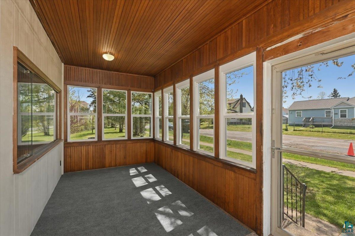 5319 E 3rd St, Superior, WI 54880 Listing Photo  4
