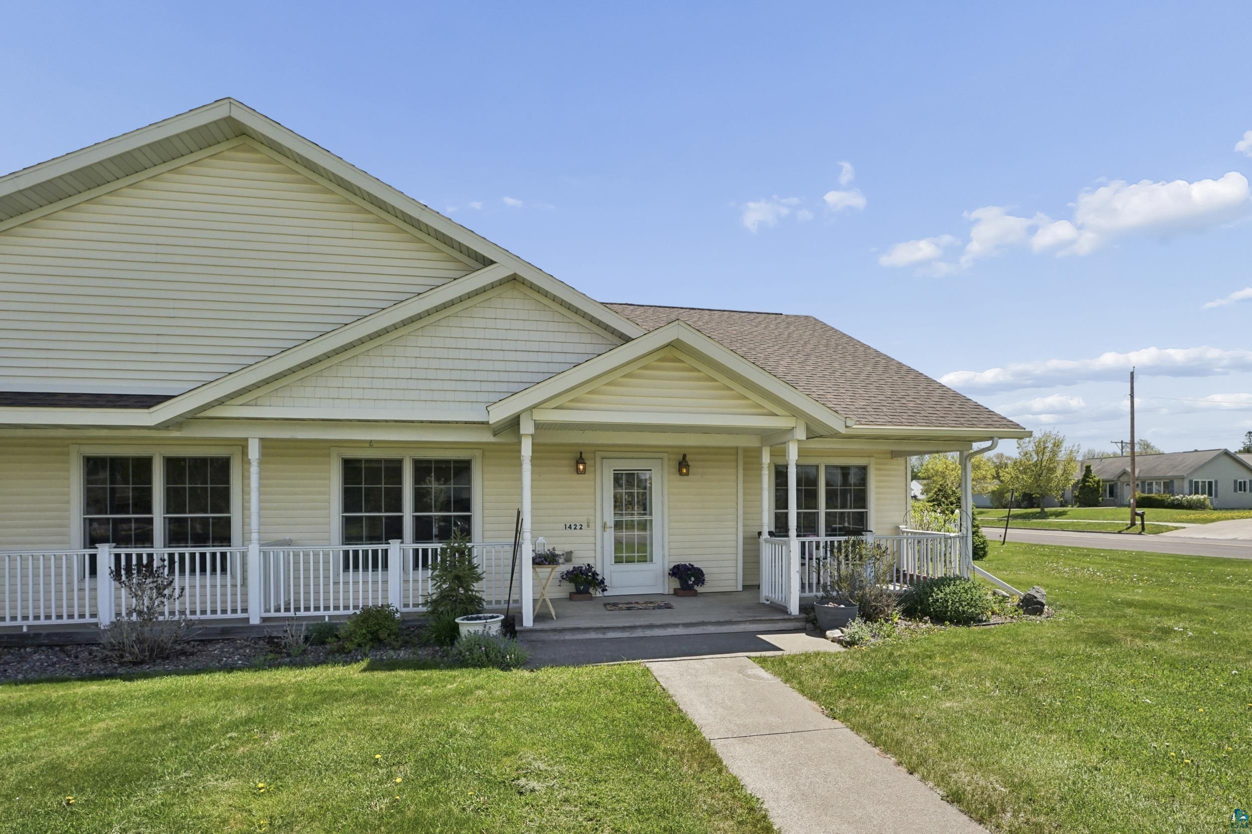 1422 New York Ave, #6, Superior, WI 54880 Listing Photo  1