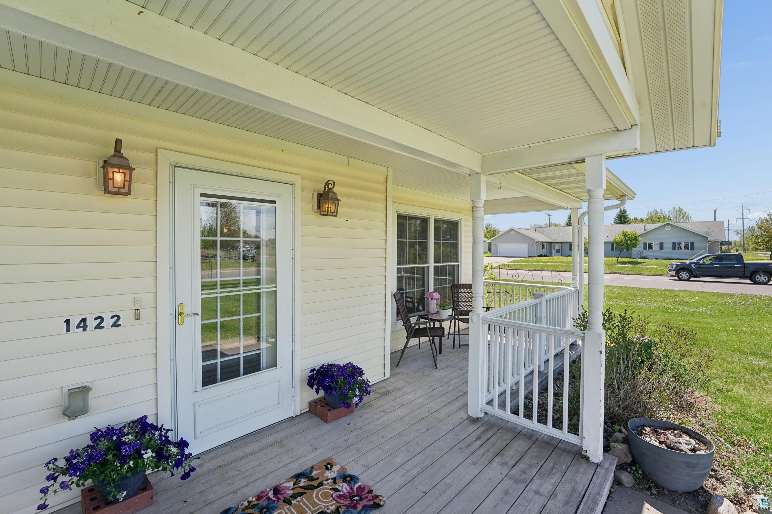 1422 New York Ave, #6, Superior, WI 54880 Listing Photo  2