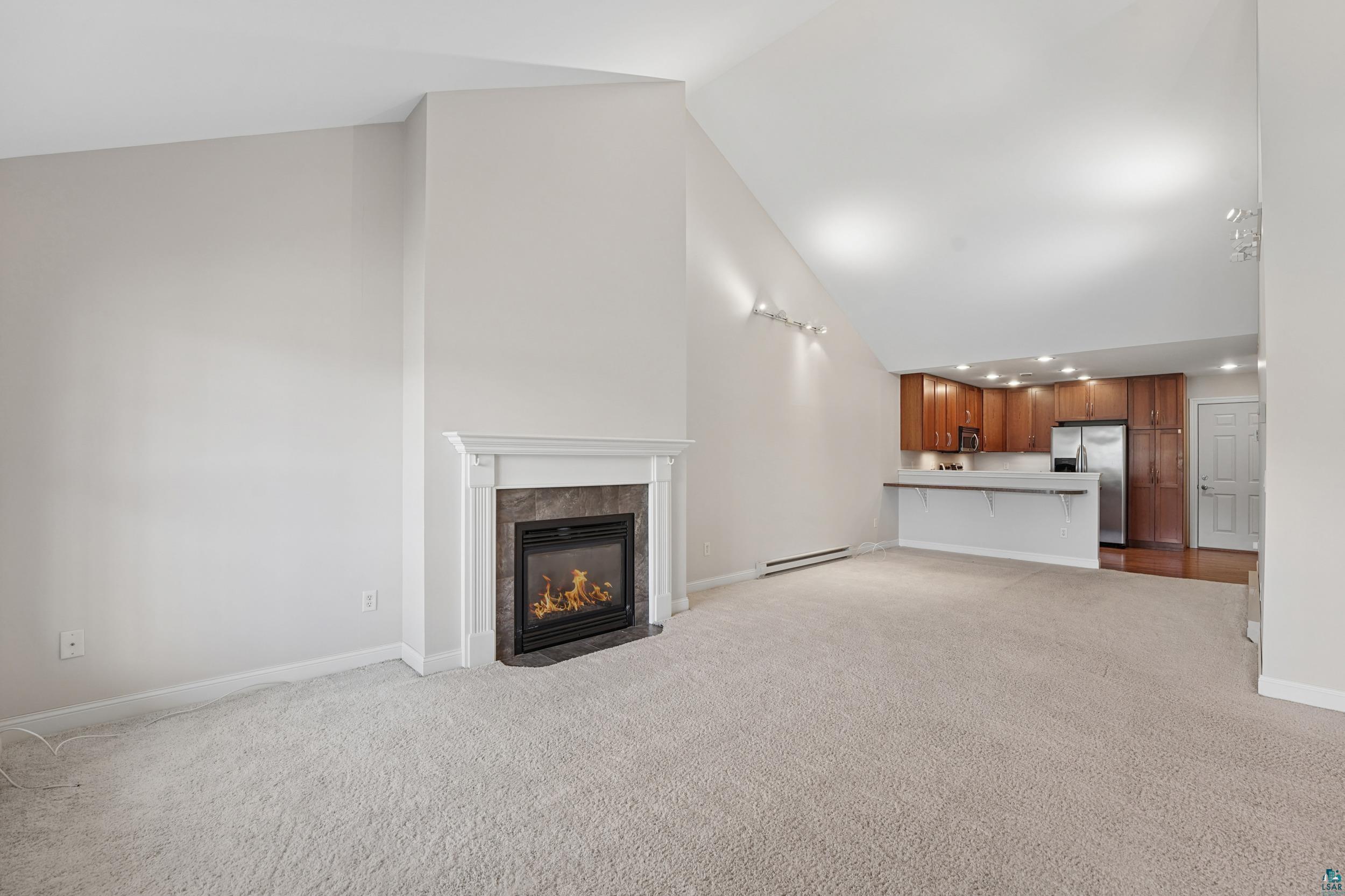 1422 New York Ave, #6, Superior, WI 54880 Listing Photo  3