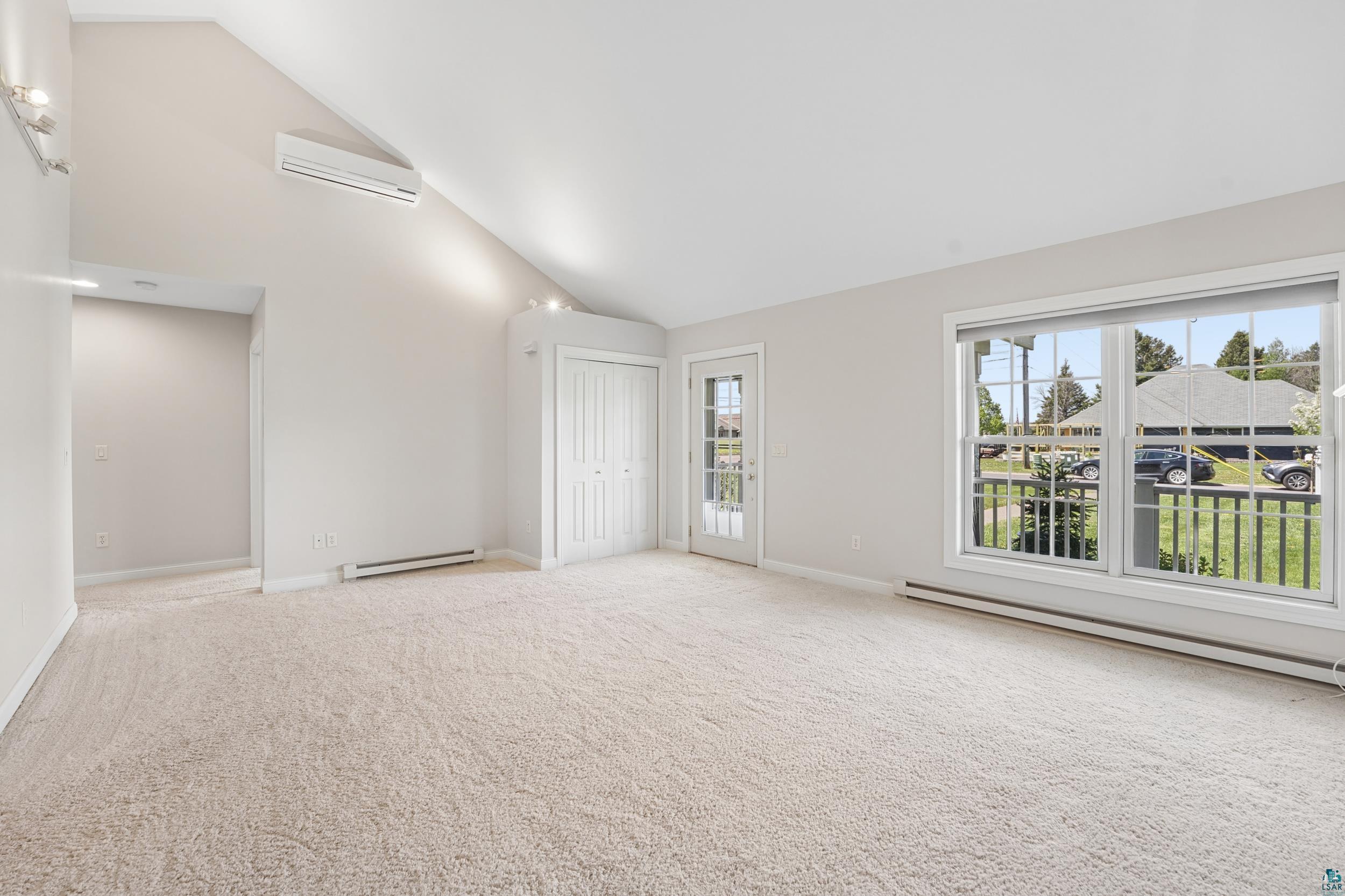 1422 New York Ave, #6, Superior, WI 54880 Listing Photo  6