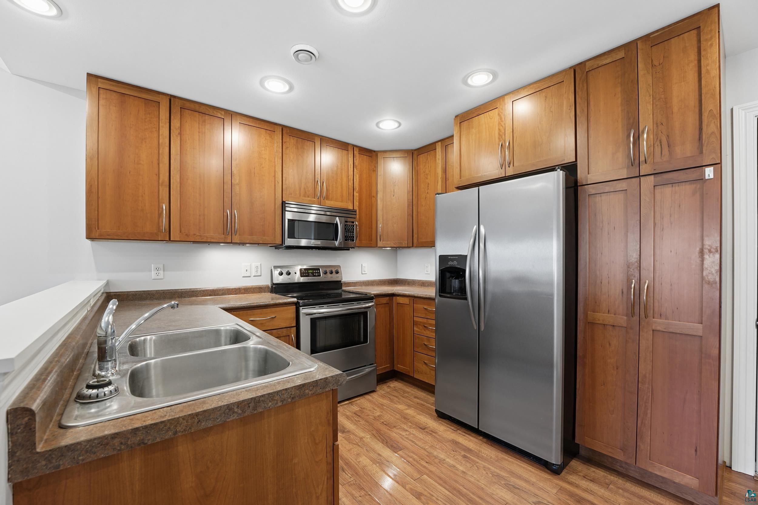 1422 New York Ave, #6, Superior, WI 54880 Listing Photo  8