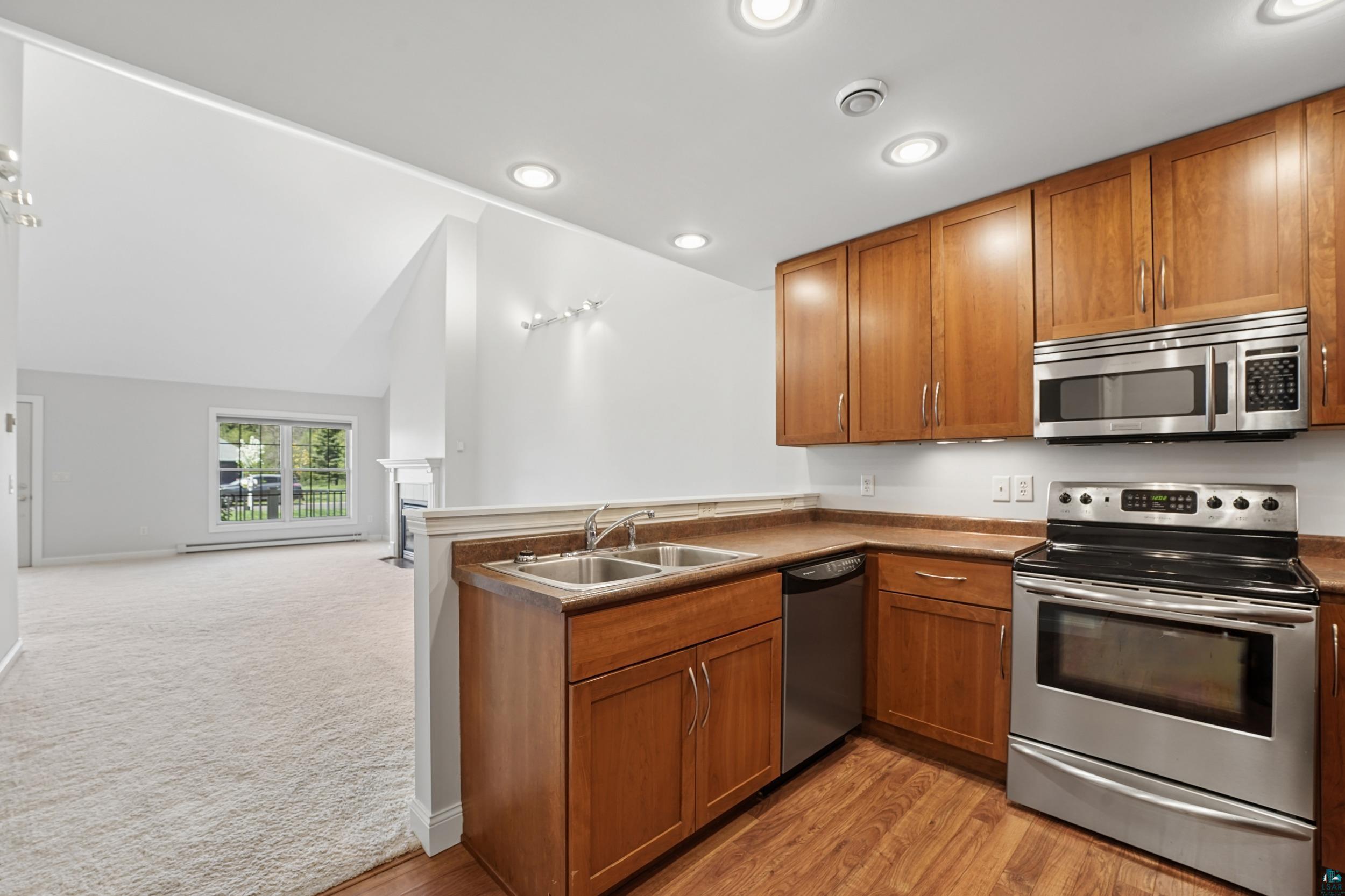 1422 New York Ave, #6, Superior, WI 54880 Listing Photo  9
