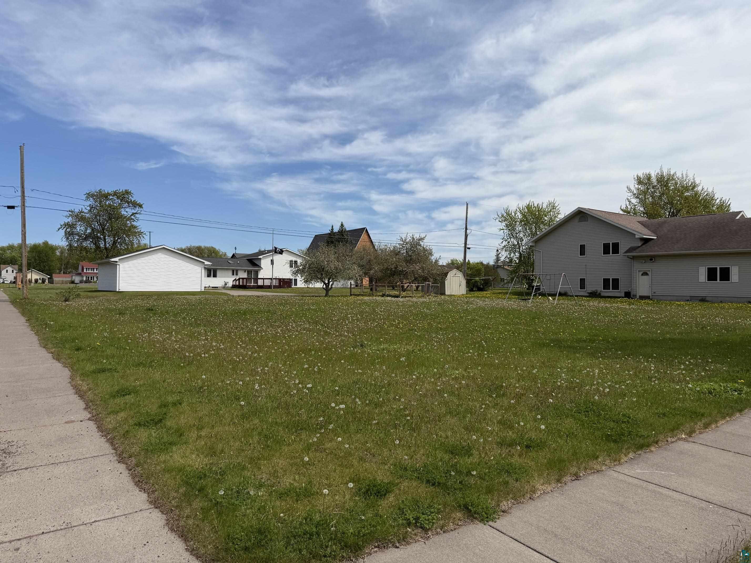19xx Susquehanna Ave, Superior, WI 54880 Listing Photo  1